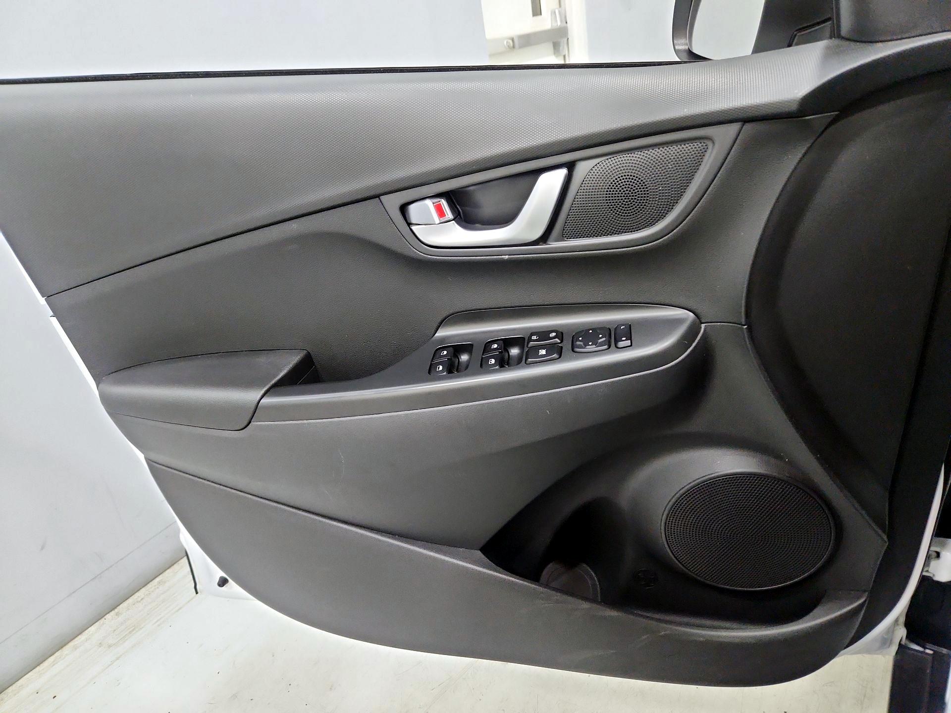 Thumbnail: 2023 Hyundai Kona - 12