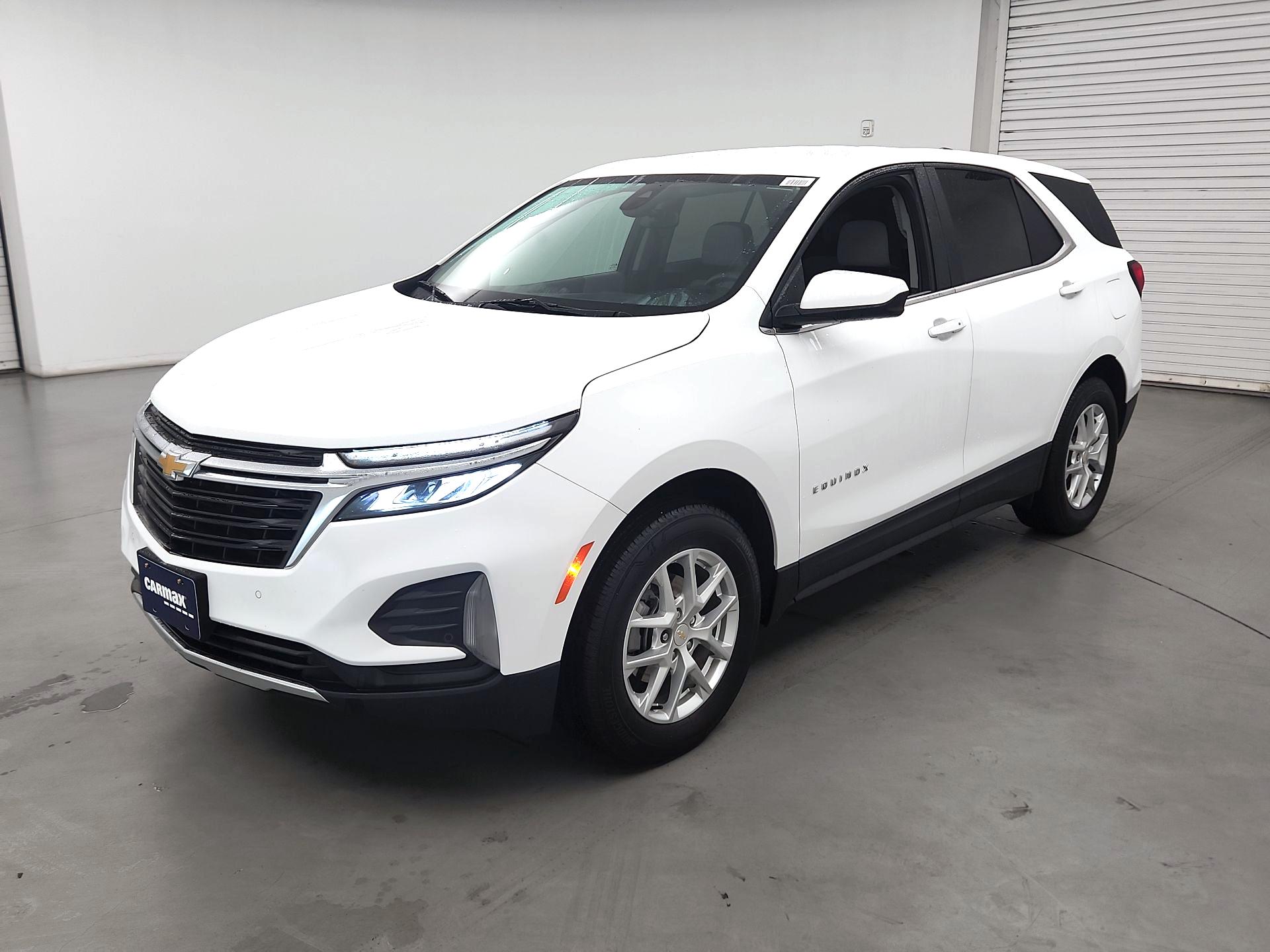 Thumbnail: 2023 Chevrolet Equinox - 3