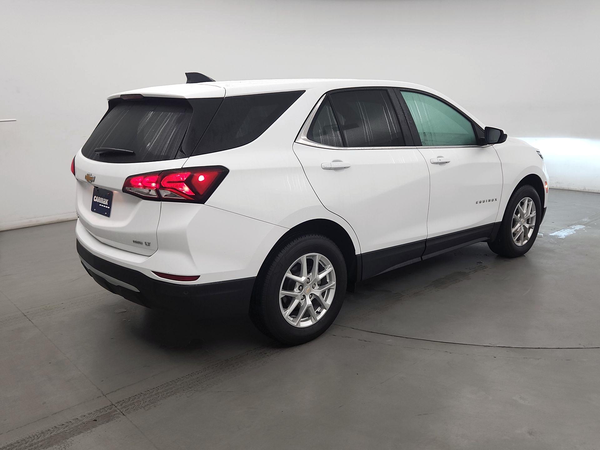 Thumbnail: 2023 Chevrolet Equinox - 5