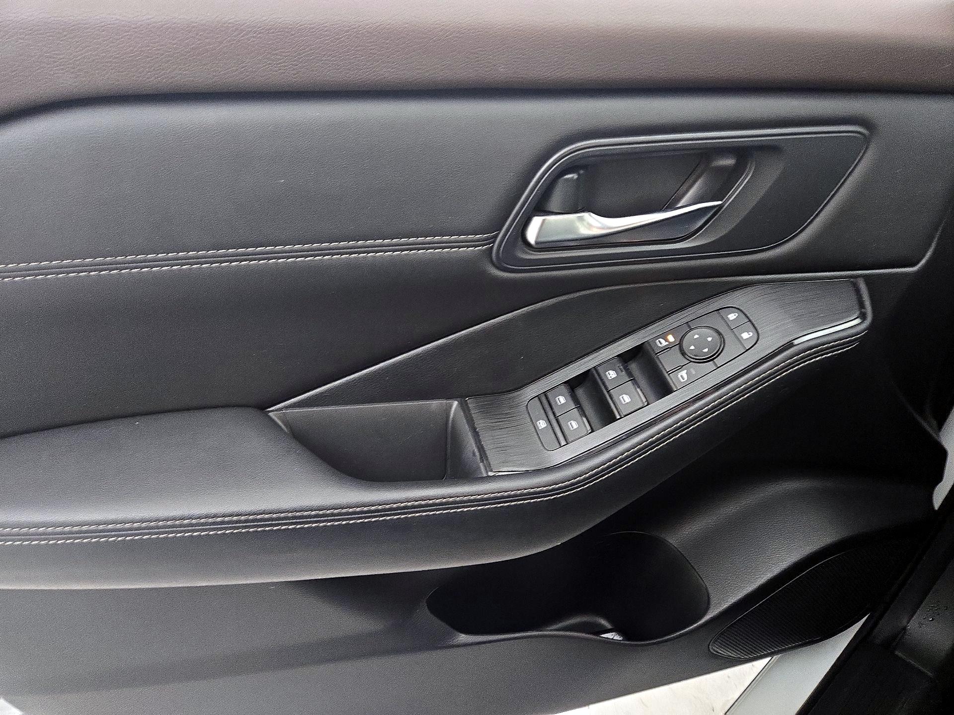 Thumbnail: 2022 Nissan Rogue - 12