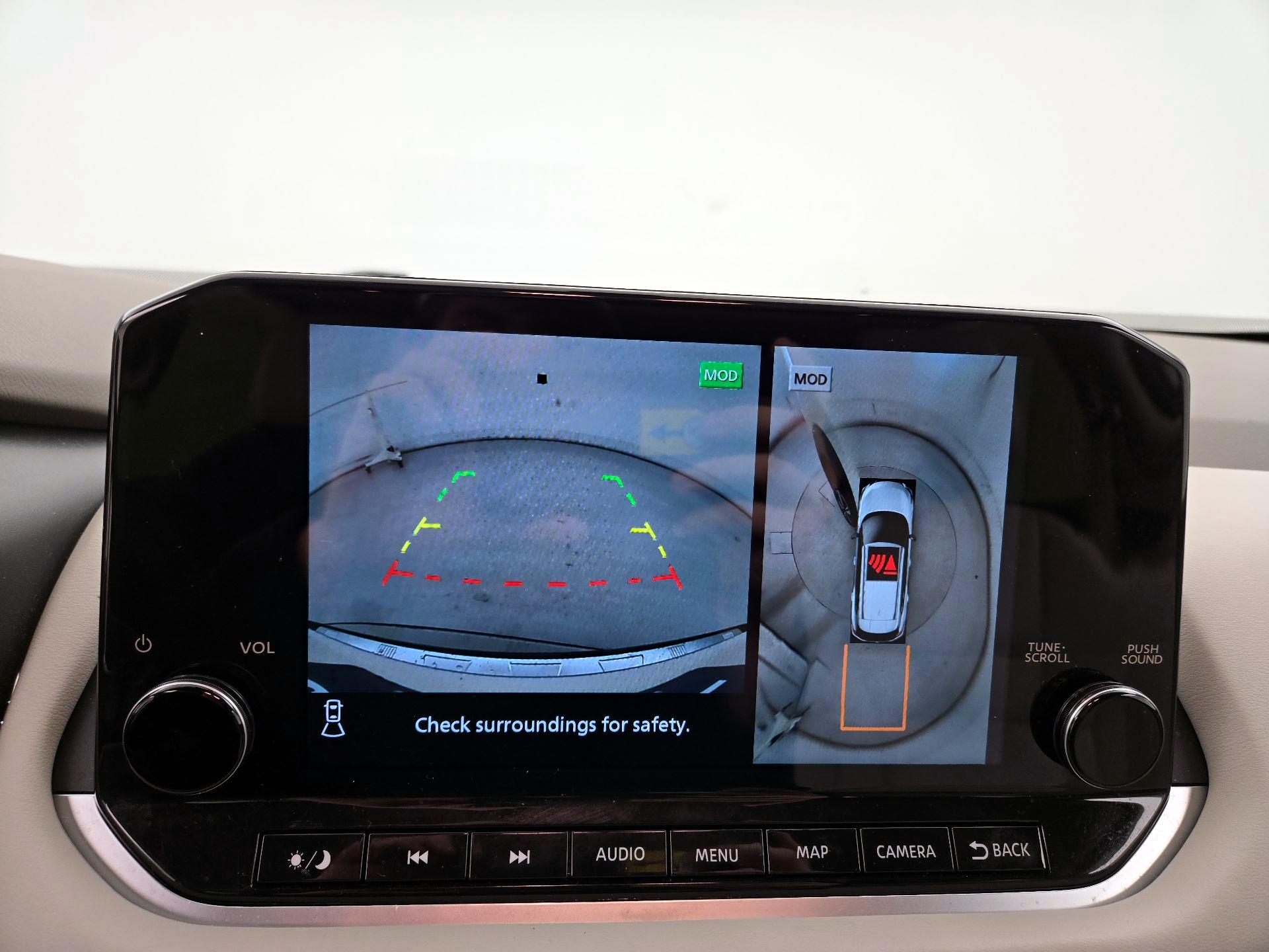 Thumbnail: 2023 Nissan Rogue - 15