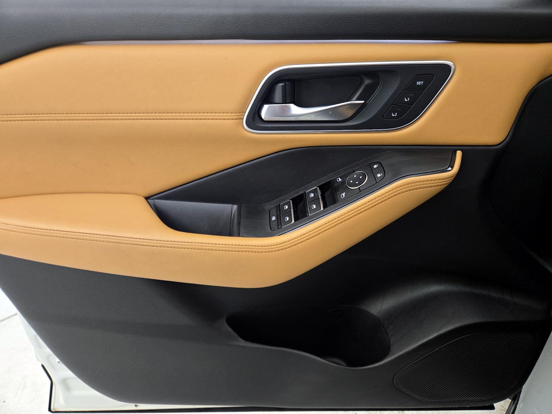 Thumbnail: 2023 Nissan Rogue - 12