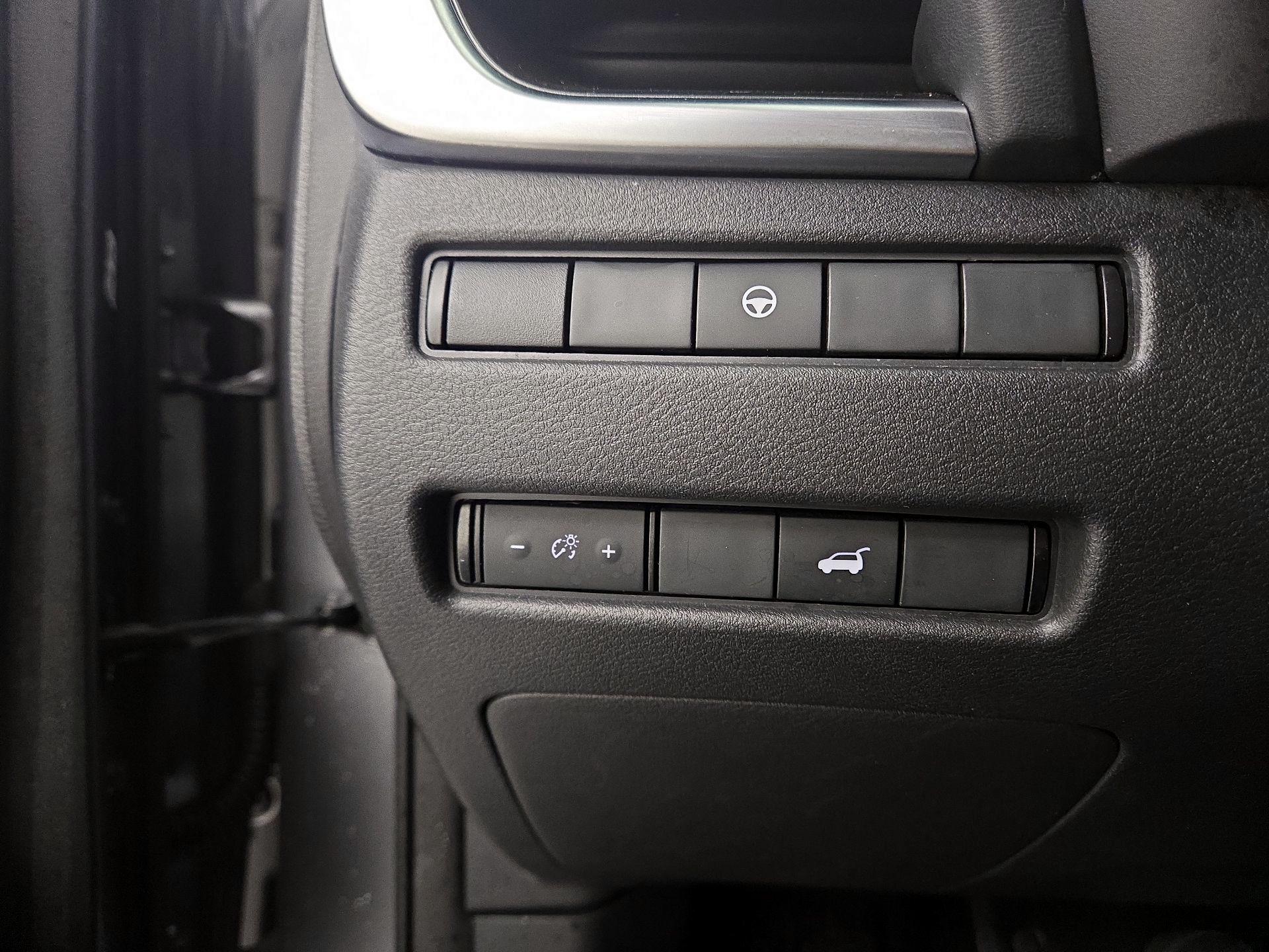 Thumbnail: 2022 Nissan Rogue - 13