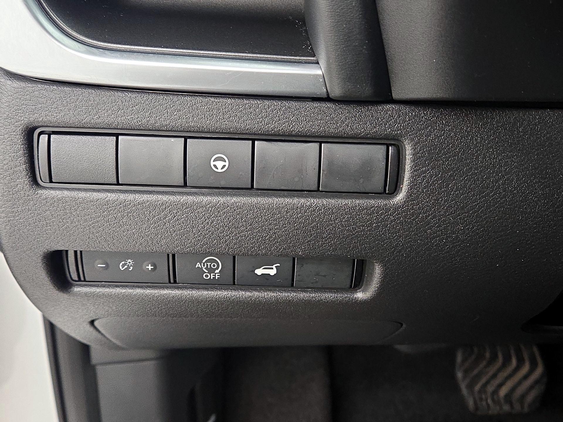 Thumbnail: 2023 Nissan Rogue - 13