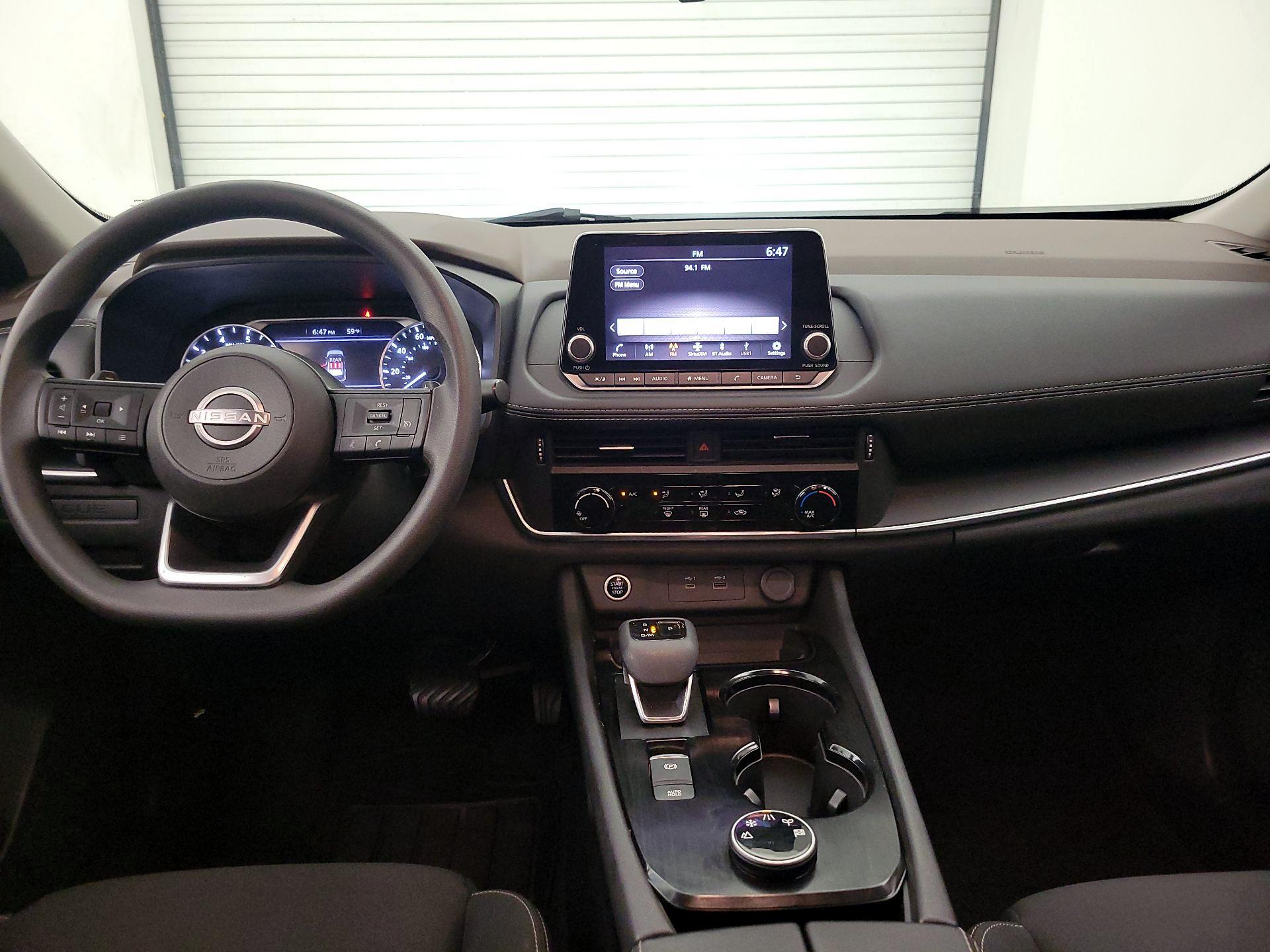 Thumbnail: 2023 Nissan Rogue - 9