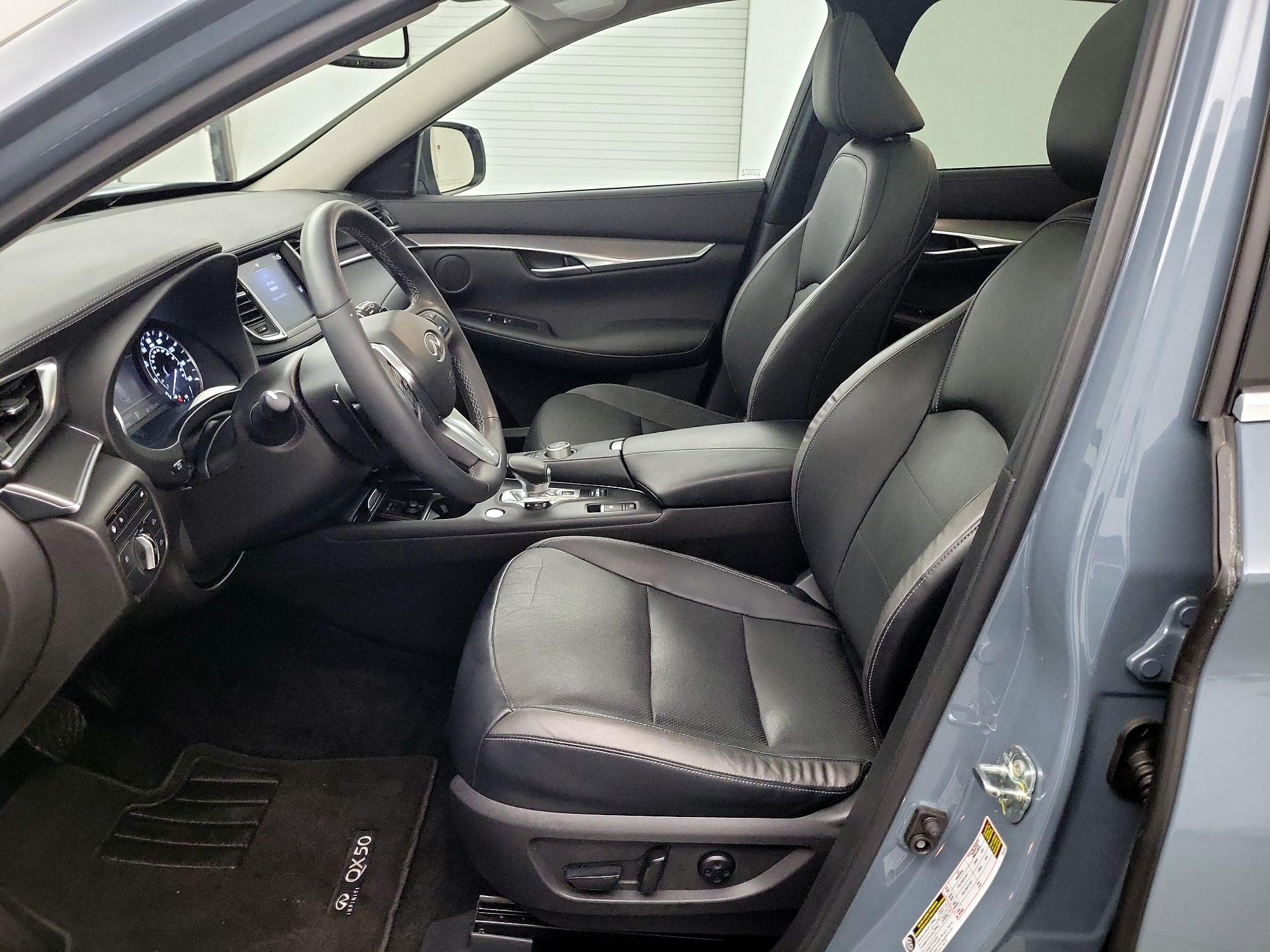 Thumbnail: 2022 INFINITI QX50 - 9