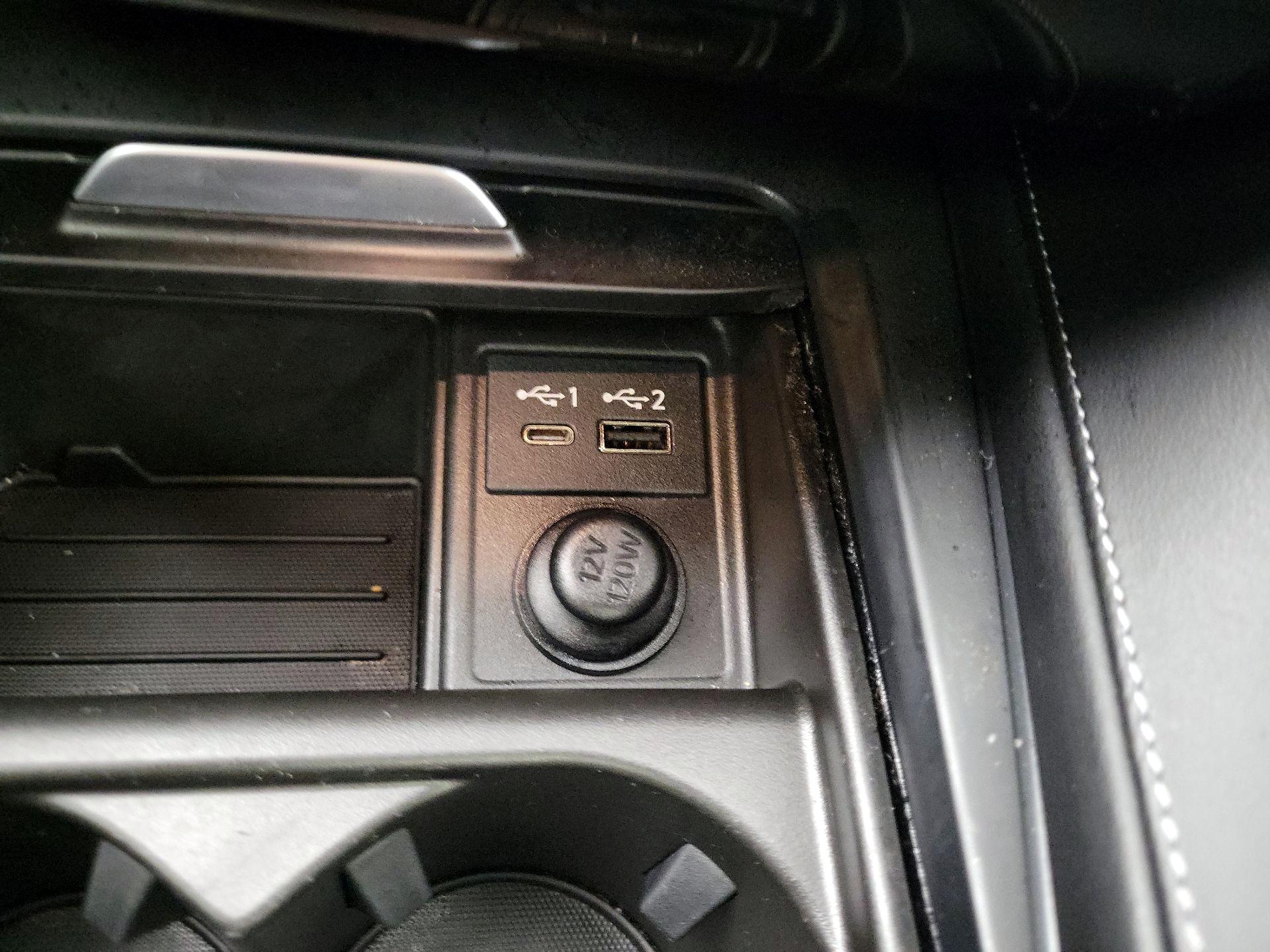 Thumbnail: 2022 INFINITI QX50 - 16