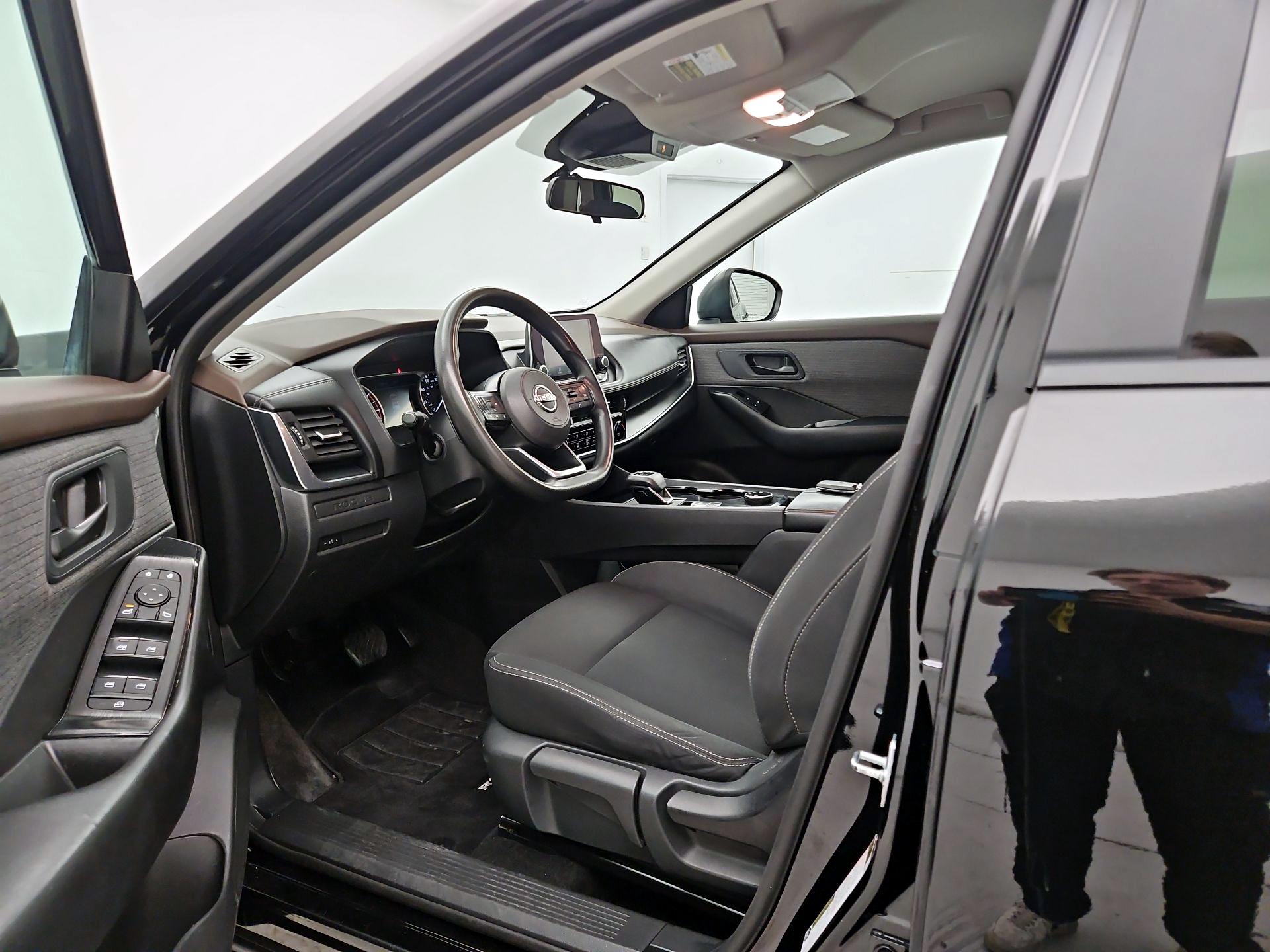 Thumbnail: 2023 Nissan Rogue - 11