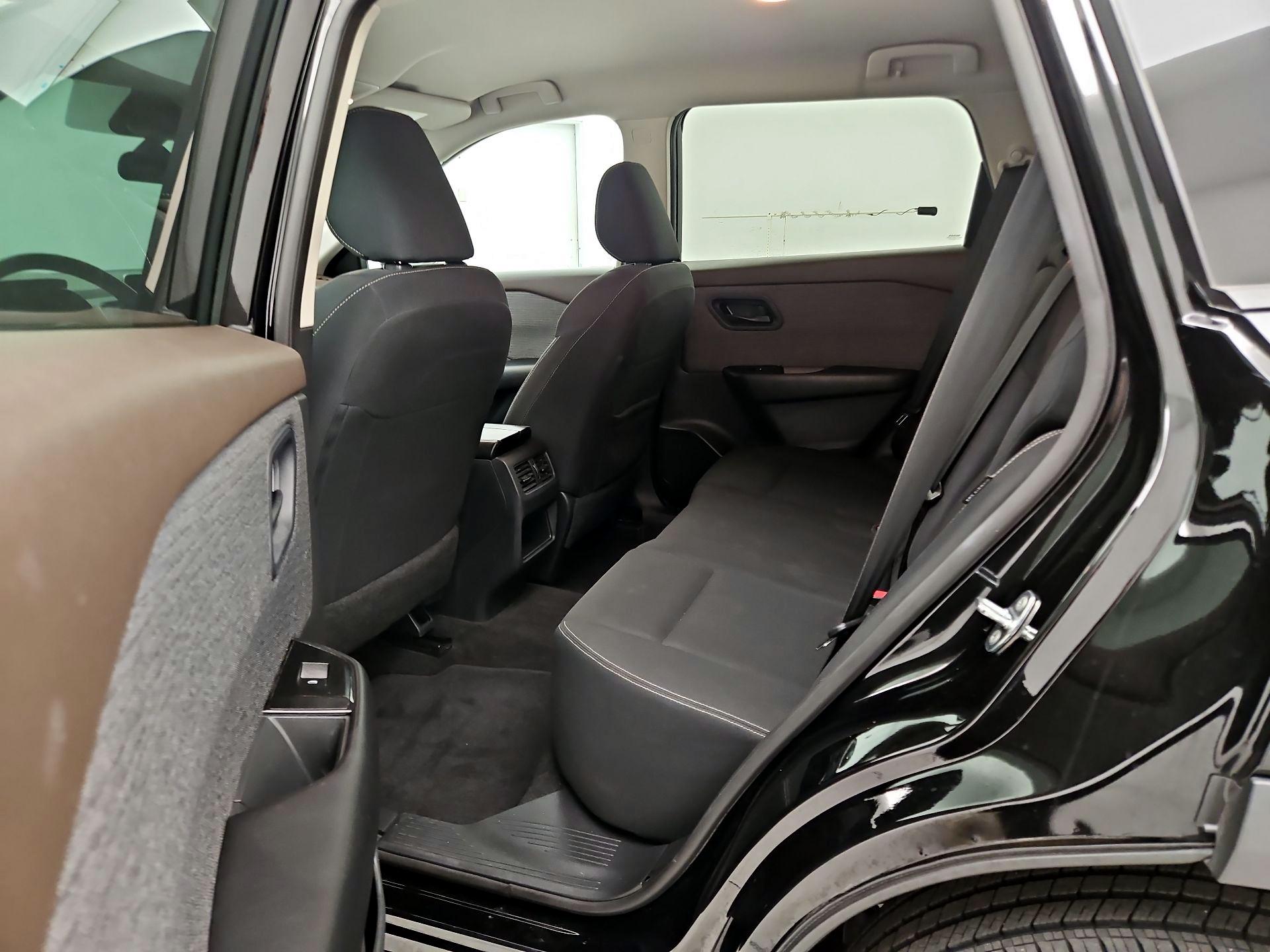 Thumbnail: 2023 Nissan Rogue - 19