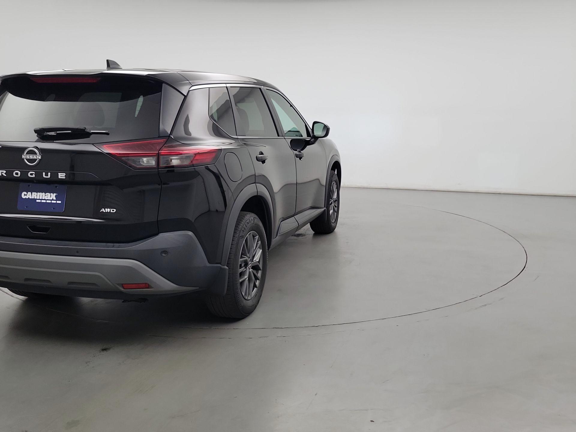 Thumbnail: 2023 Nissan Rogue - 5