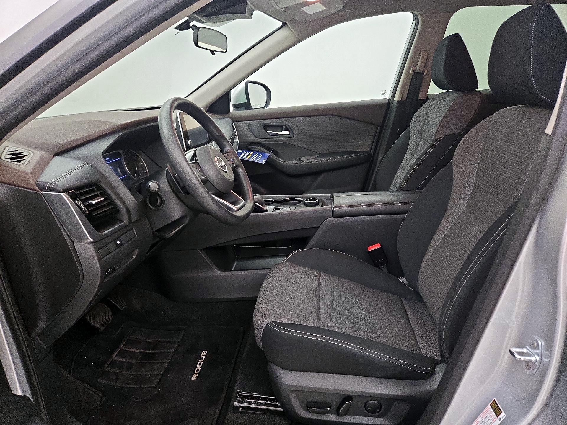 Thumbnail: 2022 Nissan Rogue - 11