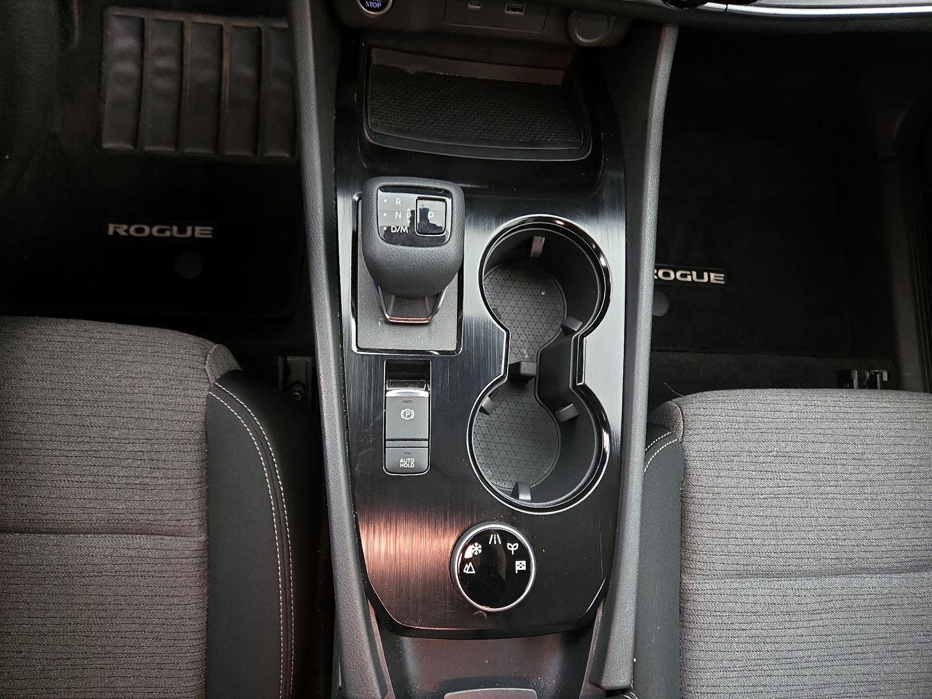 Thumbnail: 2022 Nissan Rogue - 17