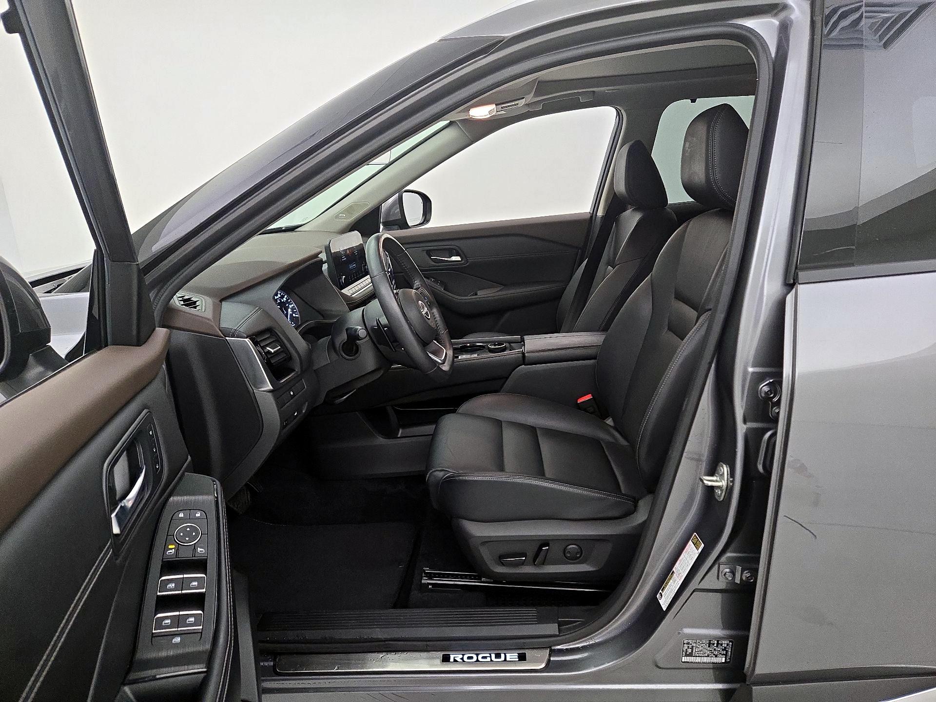 Thumbnail: 2023 Nissan Rogue - 11