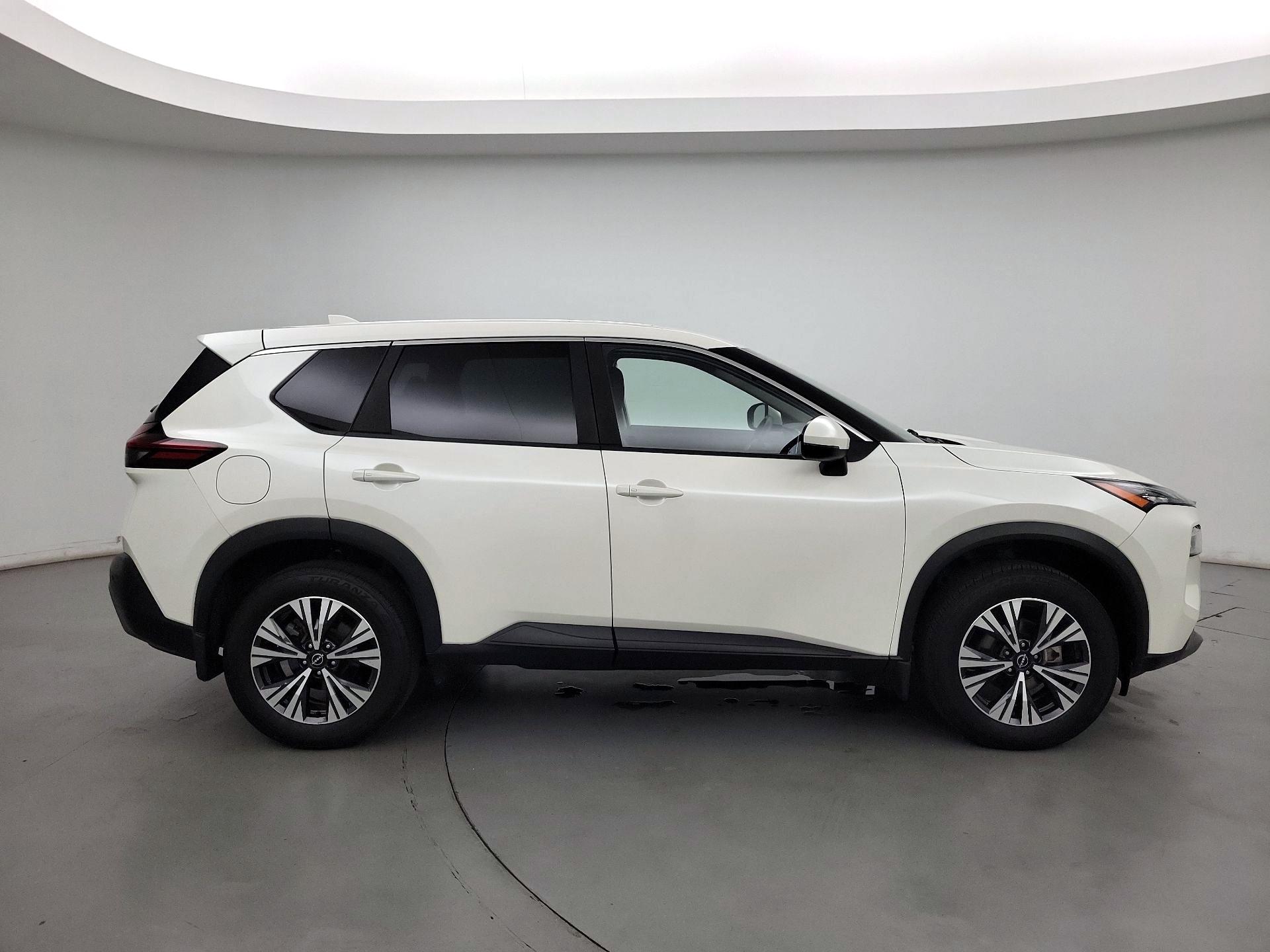 Thumbnail: 2023 Nissan Rogue - 4