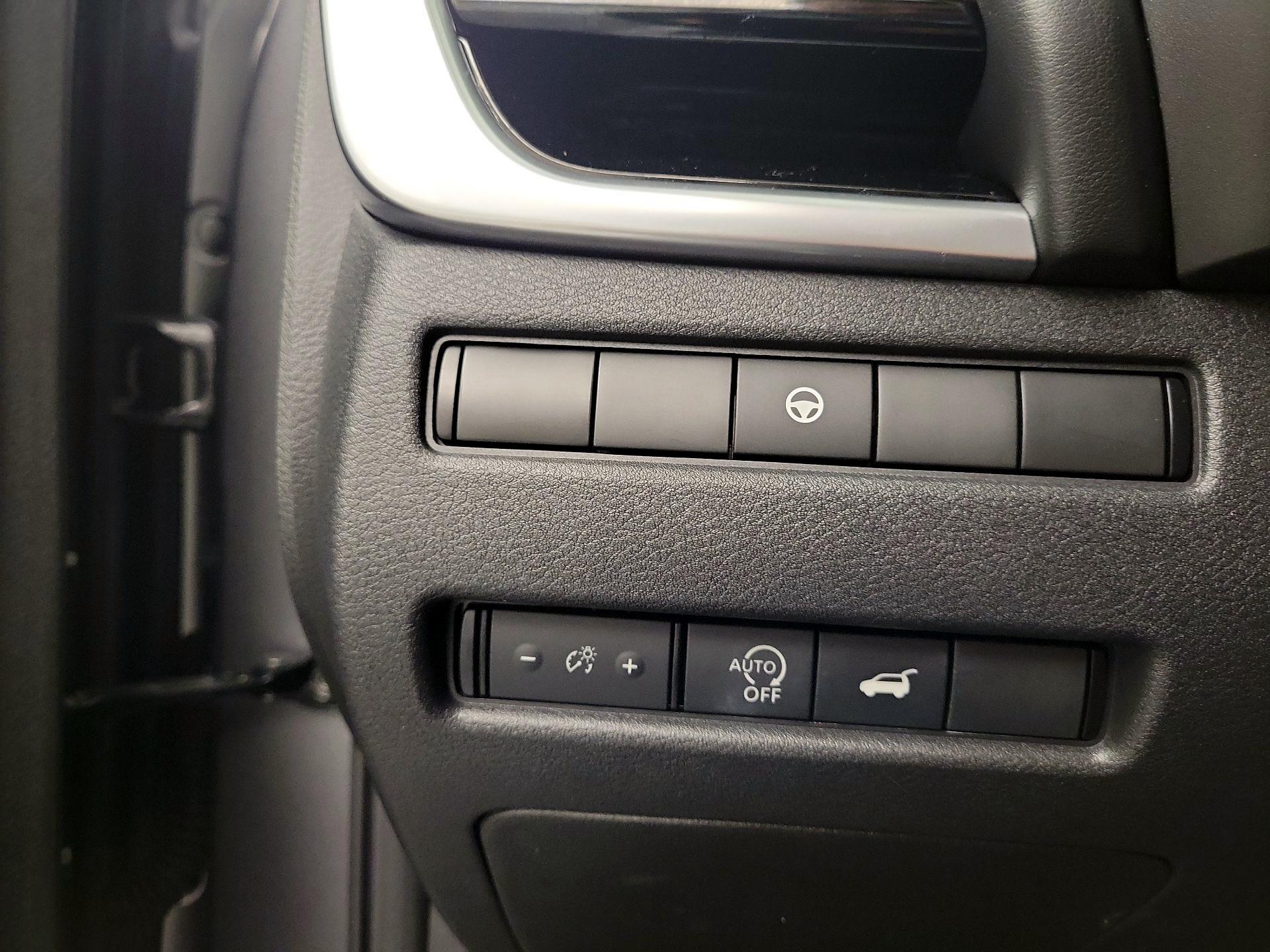 Thumbnail: 2023 Nissan Rogue - 11