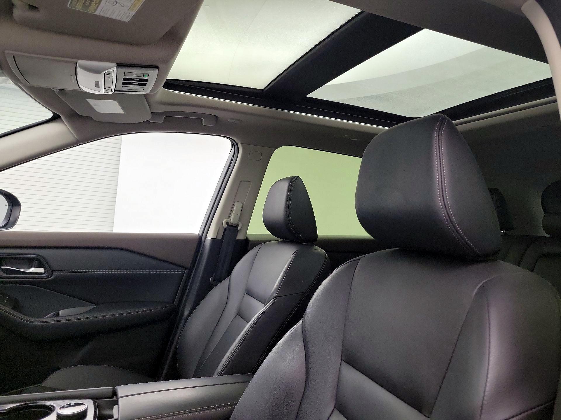 Thumbnail: 2023 Nissan Rogue - 17