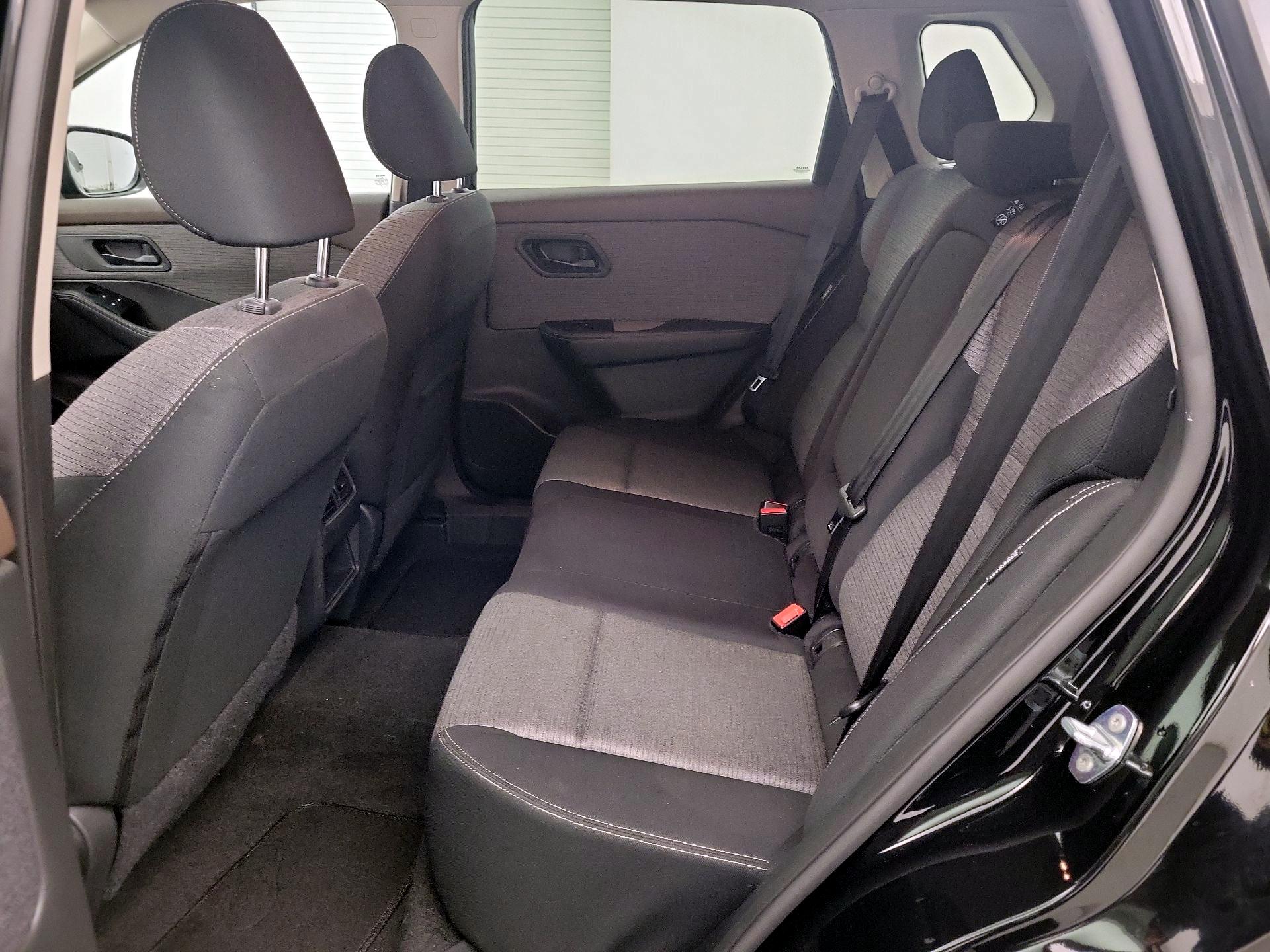 Thumbnail: 2022 Nissan Rogue - 16