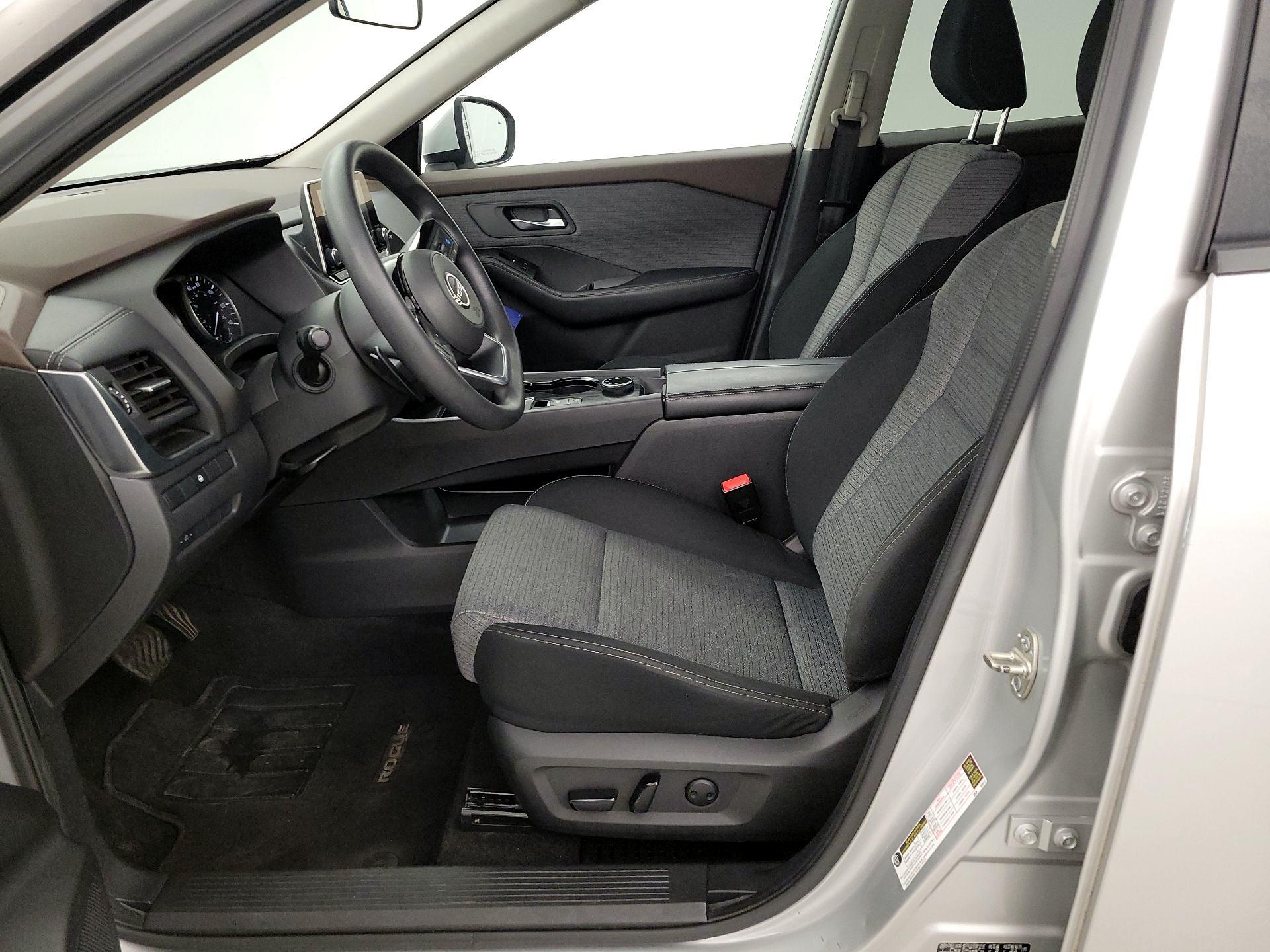 Thumbnail: 2023 Nissan Rogue - 11