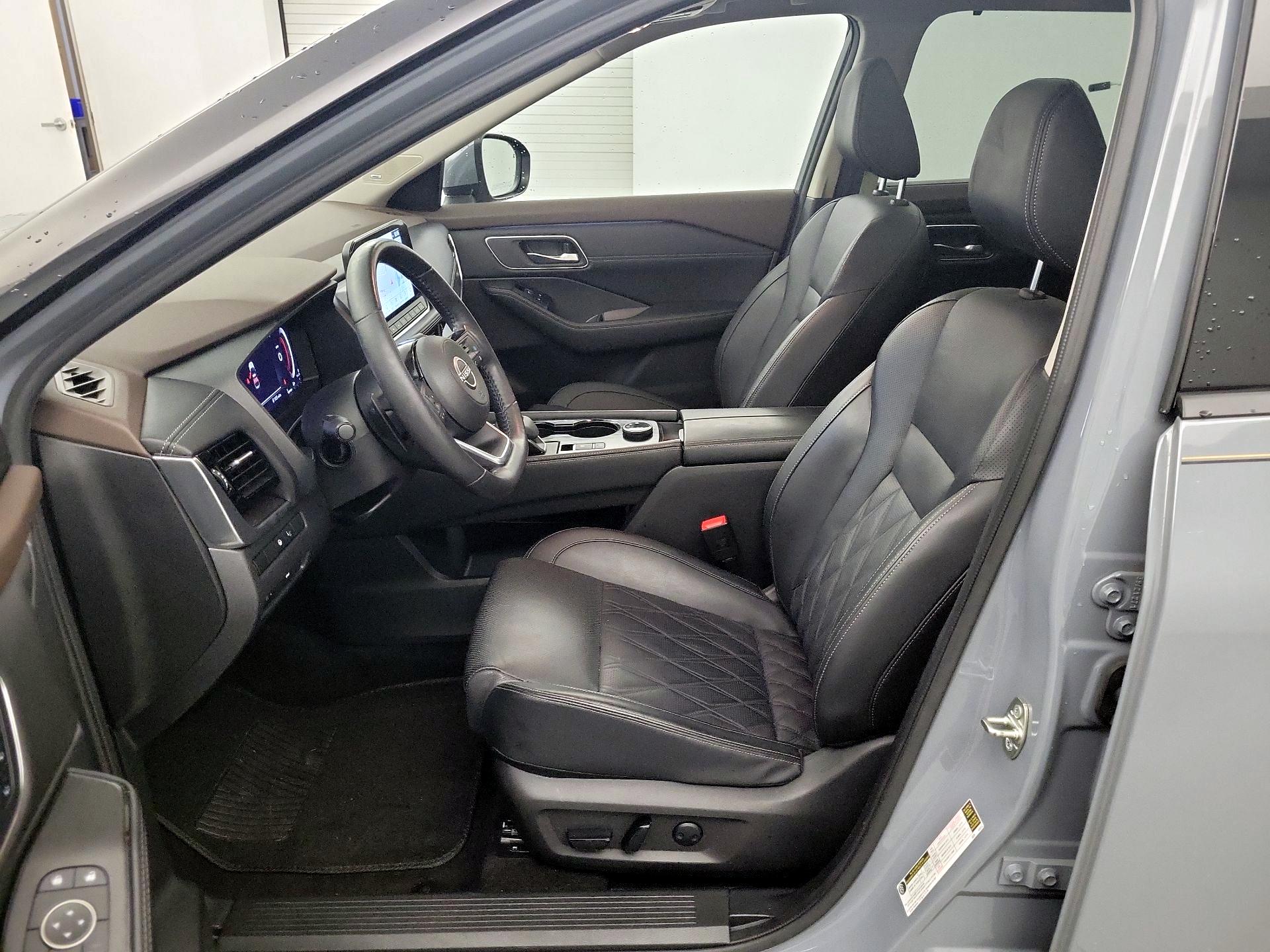 Thumbnail: 2023 Nissan Rogue - 9