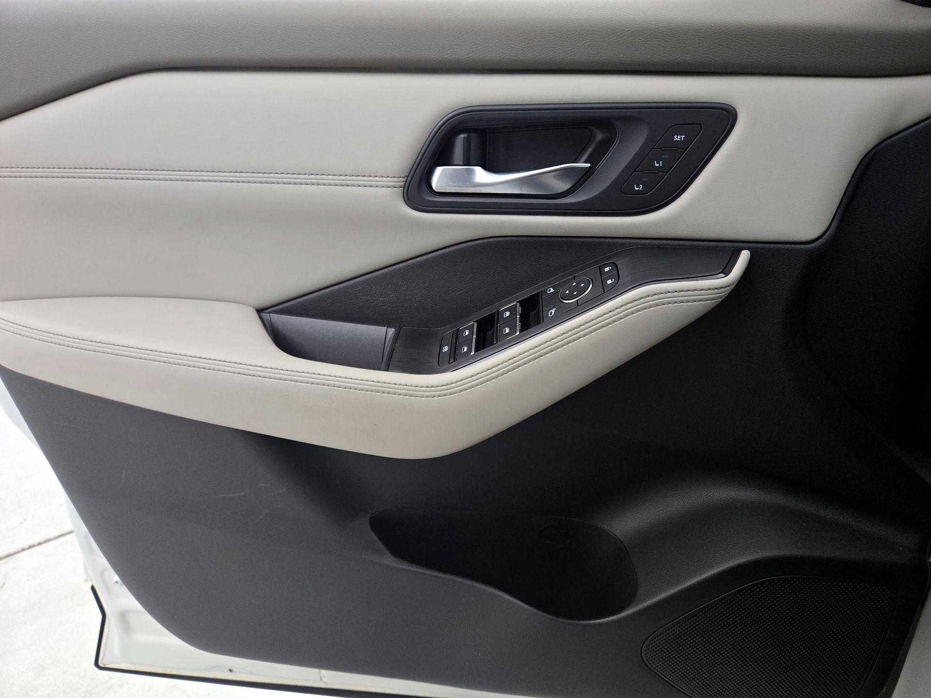 Thumbnail: 2023 Nissan Rogue - 12