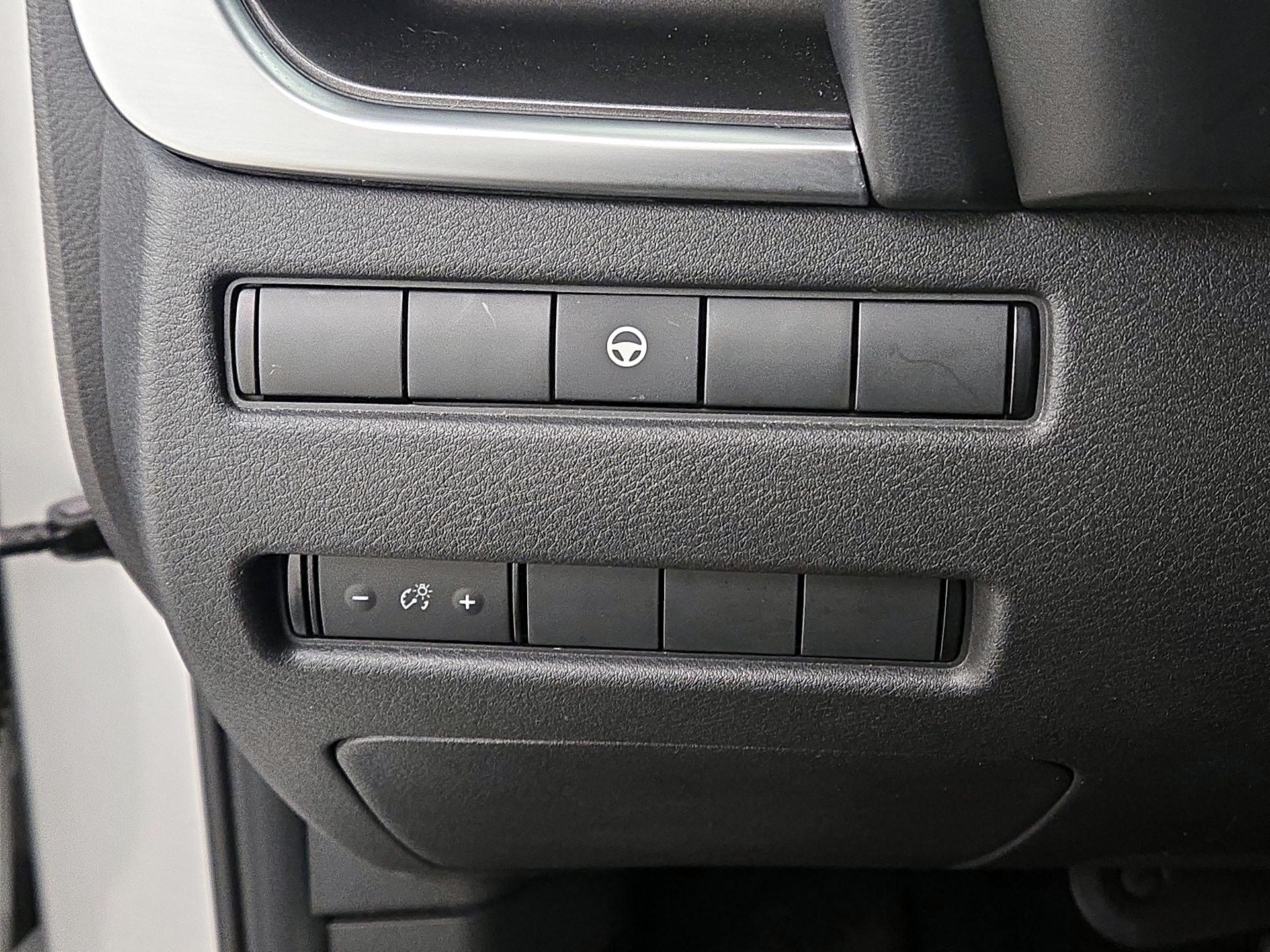 Thumbnail: 2023 Nissan Rogue - 13