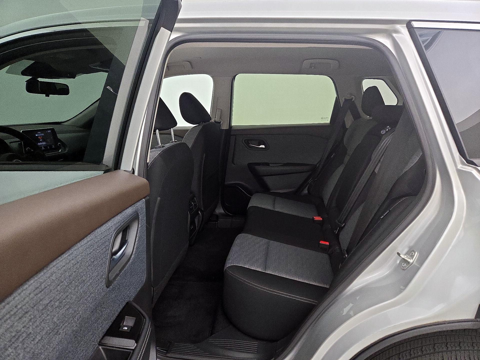 Thumbnail: 2023 Nissan Rogue - 19