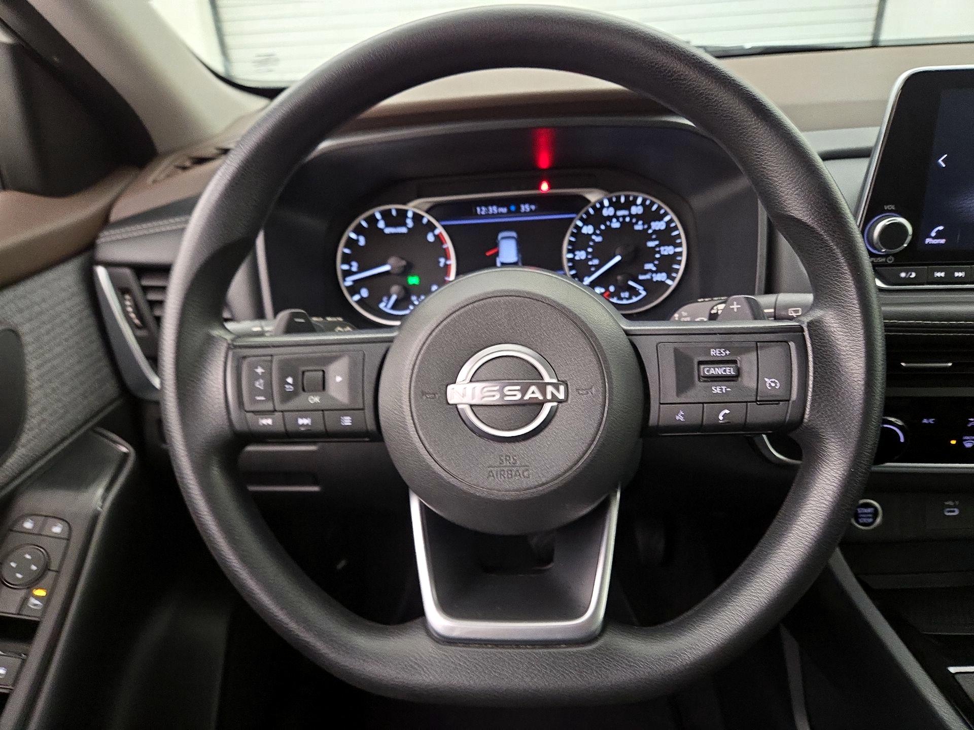 Thumbnail: 2023 Nissan Rogue - 10