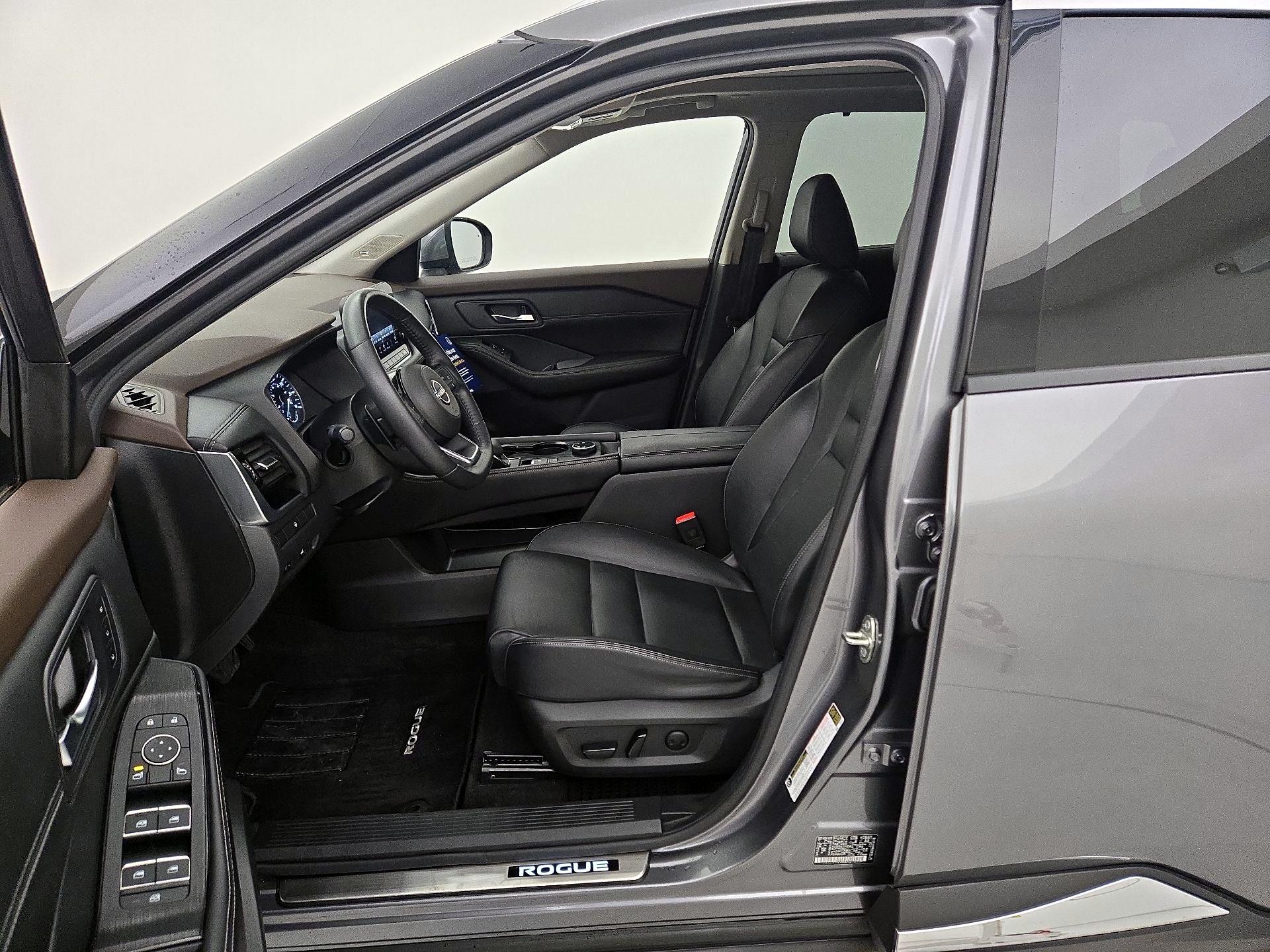 Thumbnail: 2023 Nissan Rogue - 11