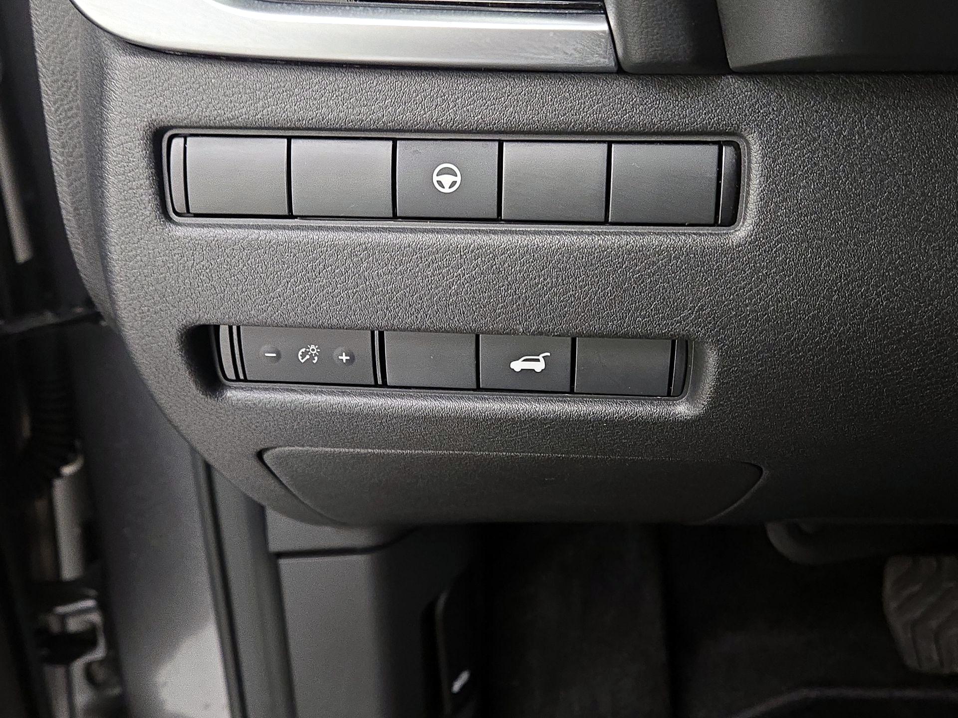 Thumbnail: 2023 Nissan Rogue - 13