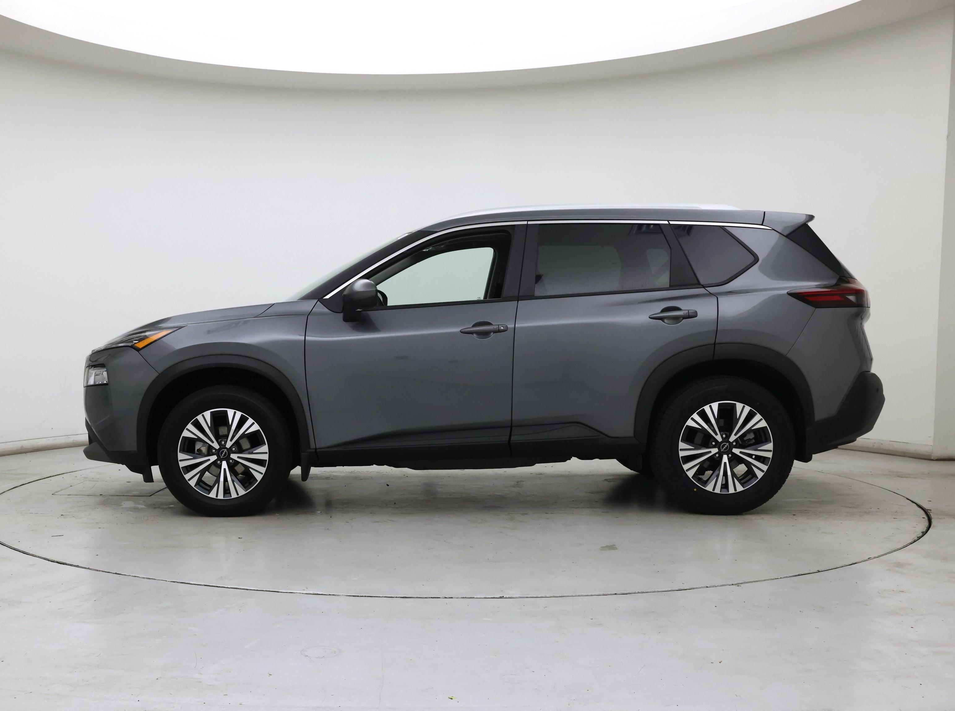 Thumbnail: 2022 Nissan Rogue - 3