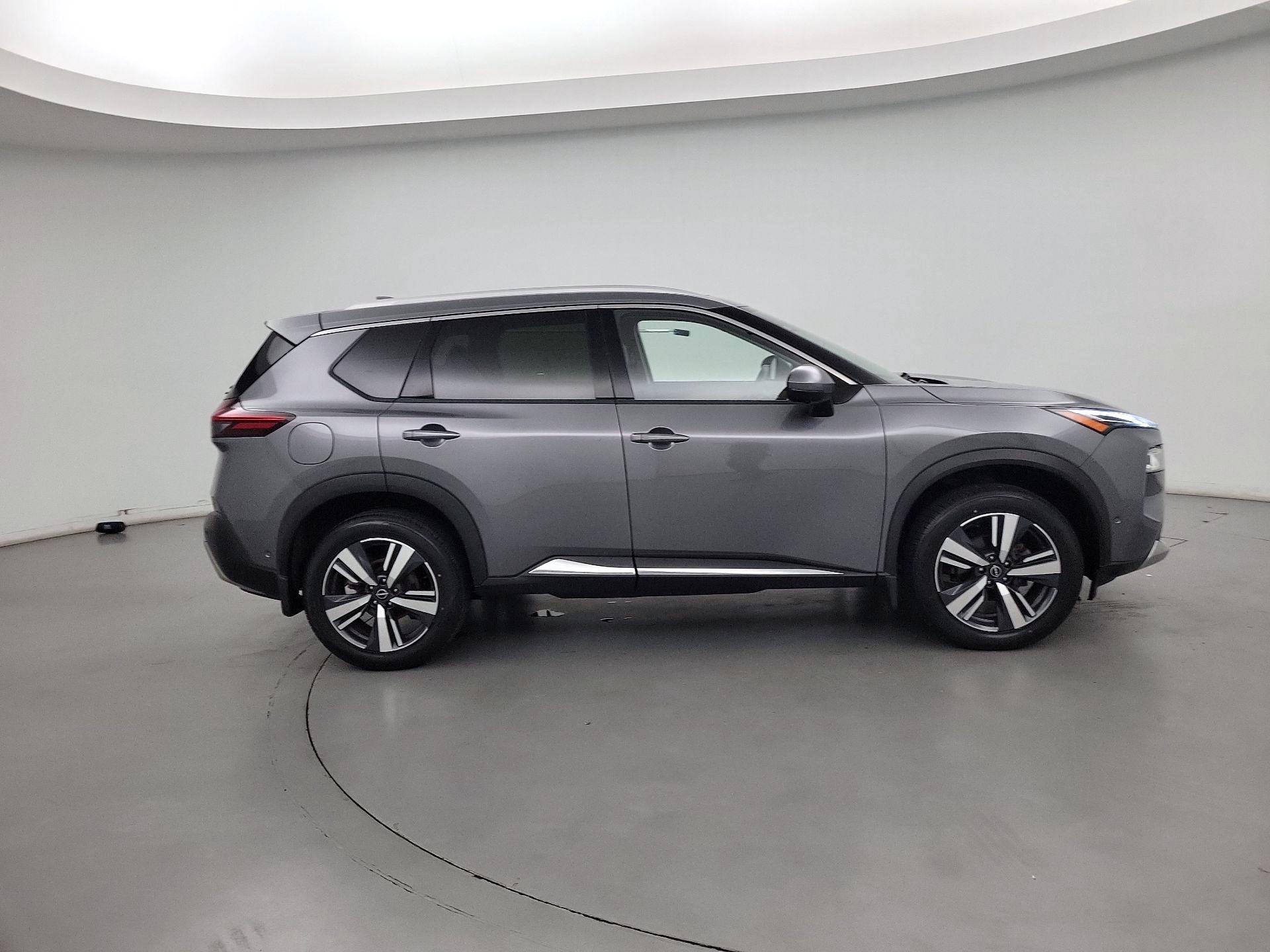 Thumbnail: 2023 Nissan Rogue - 4