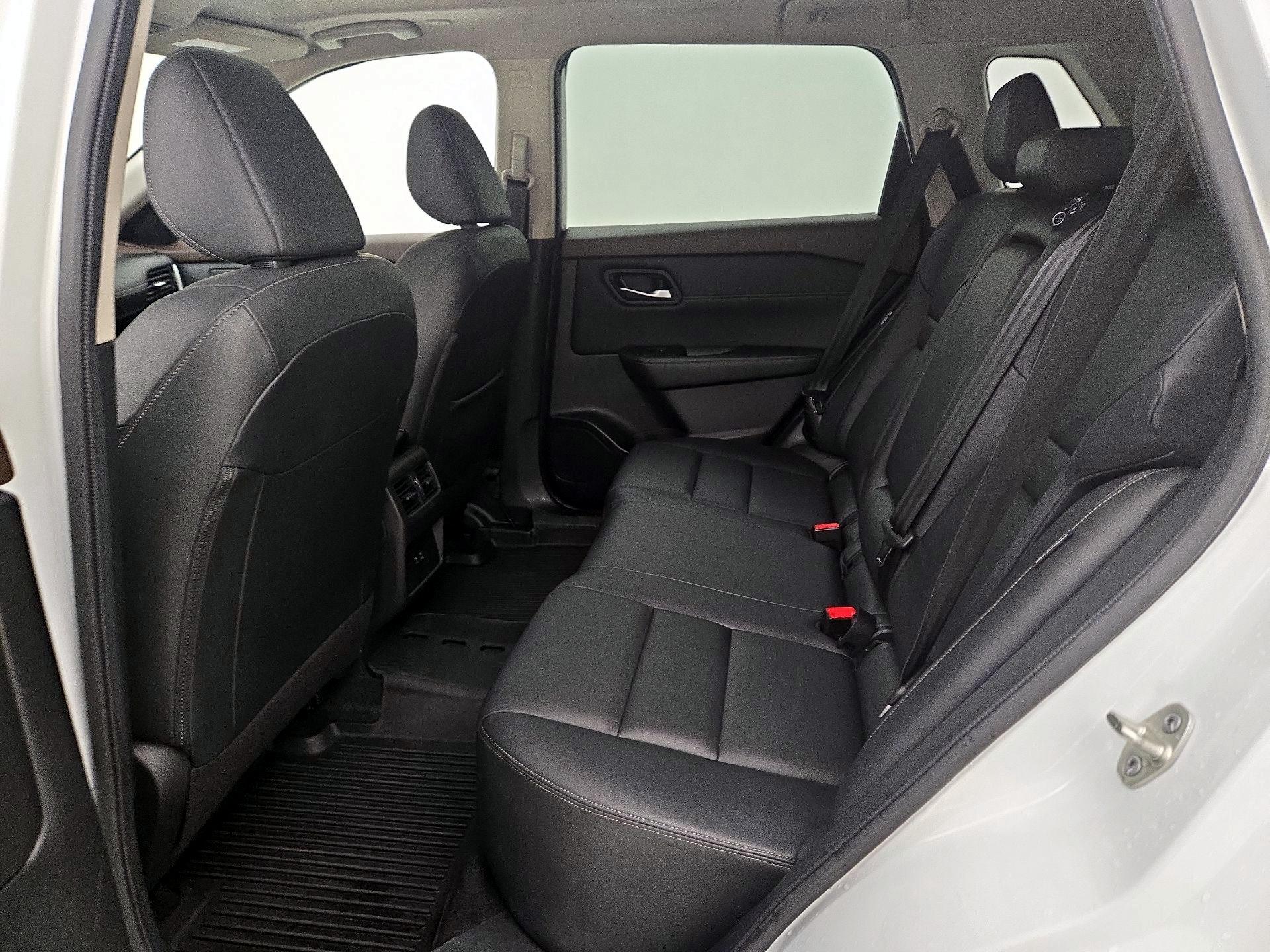 Thumbnail: 2023 Nissan Rogue - 20