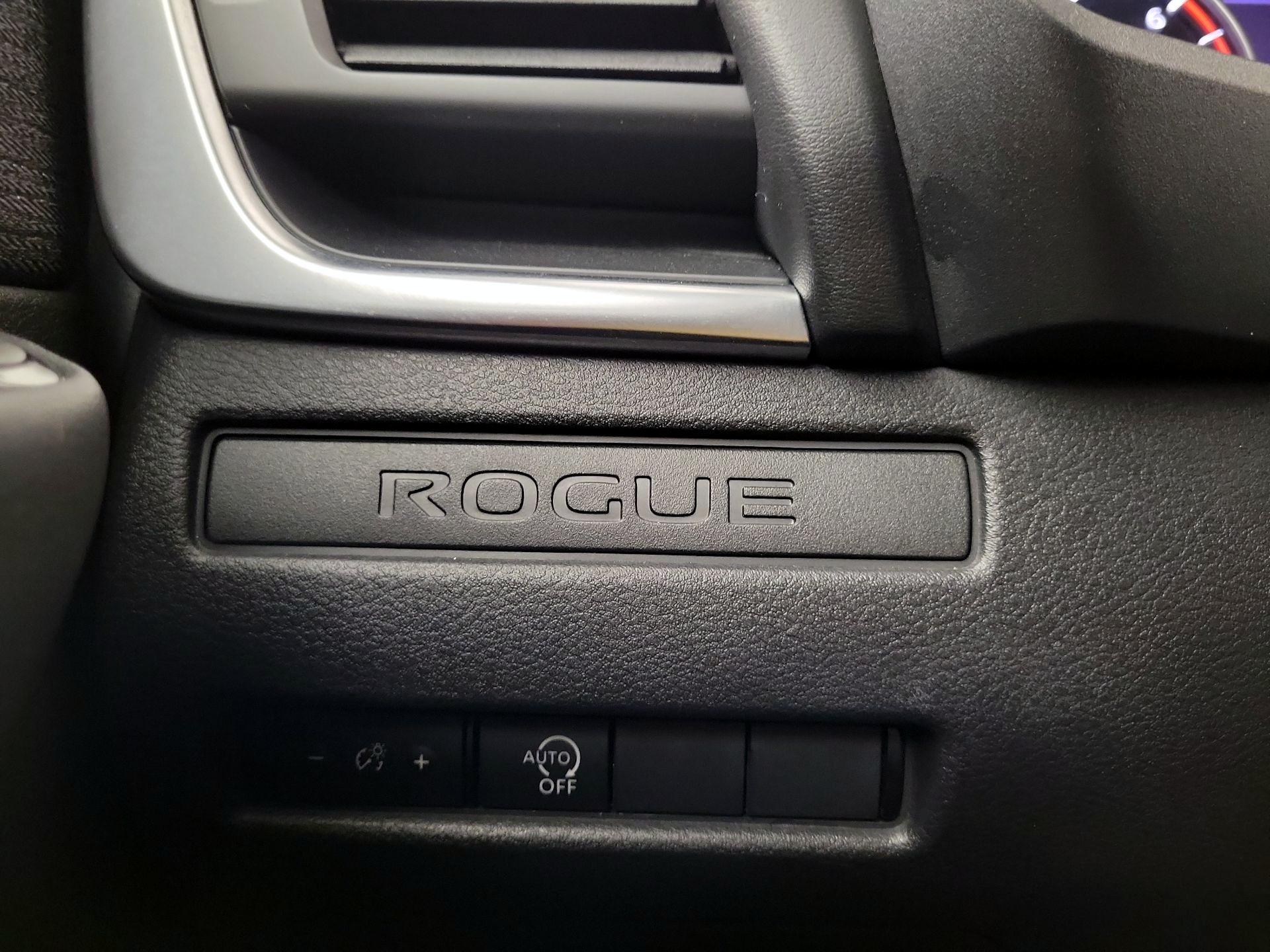 Thumbnail: 2023 Nissan Rogue - 11