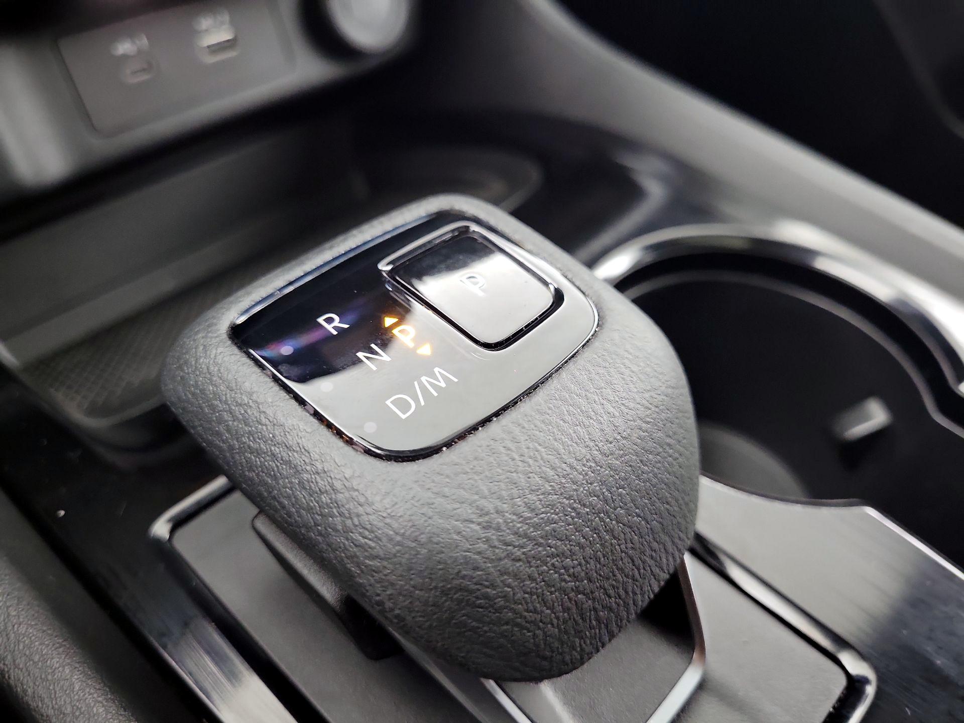 Thumbnail: 2022 Nissan Rogue - 16