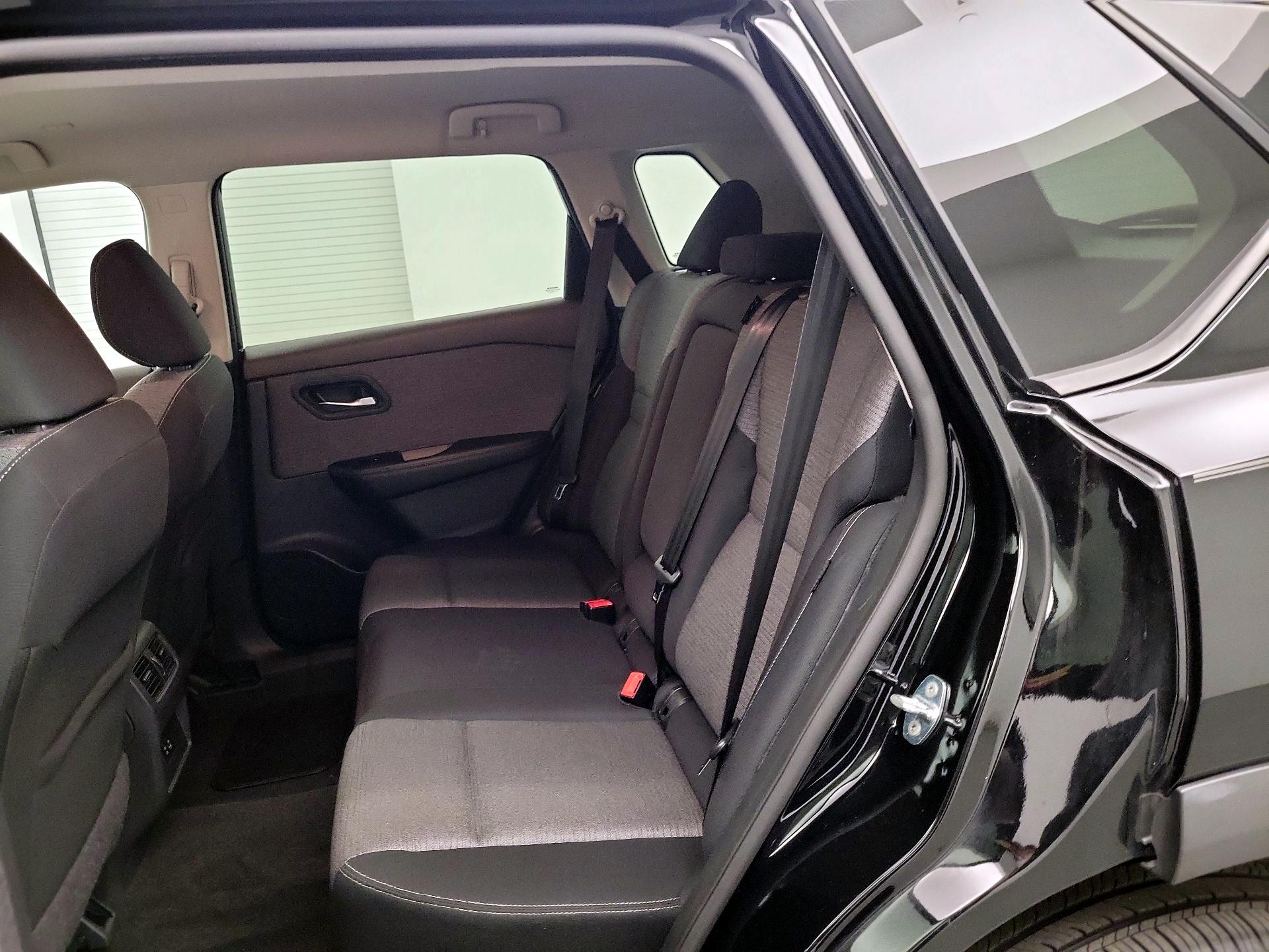 Thumbnail: 2022 Nissan Rogue - 17