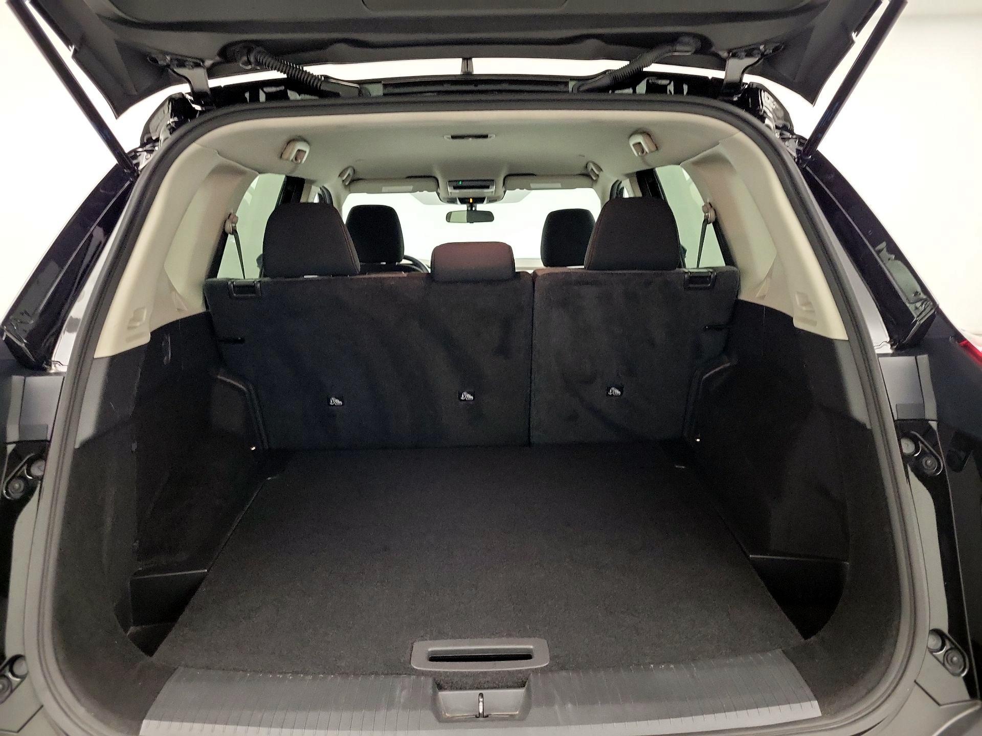 Thumbnail: 2022 Nissan Rogue - 18