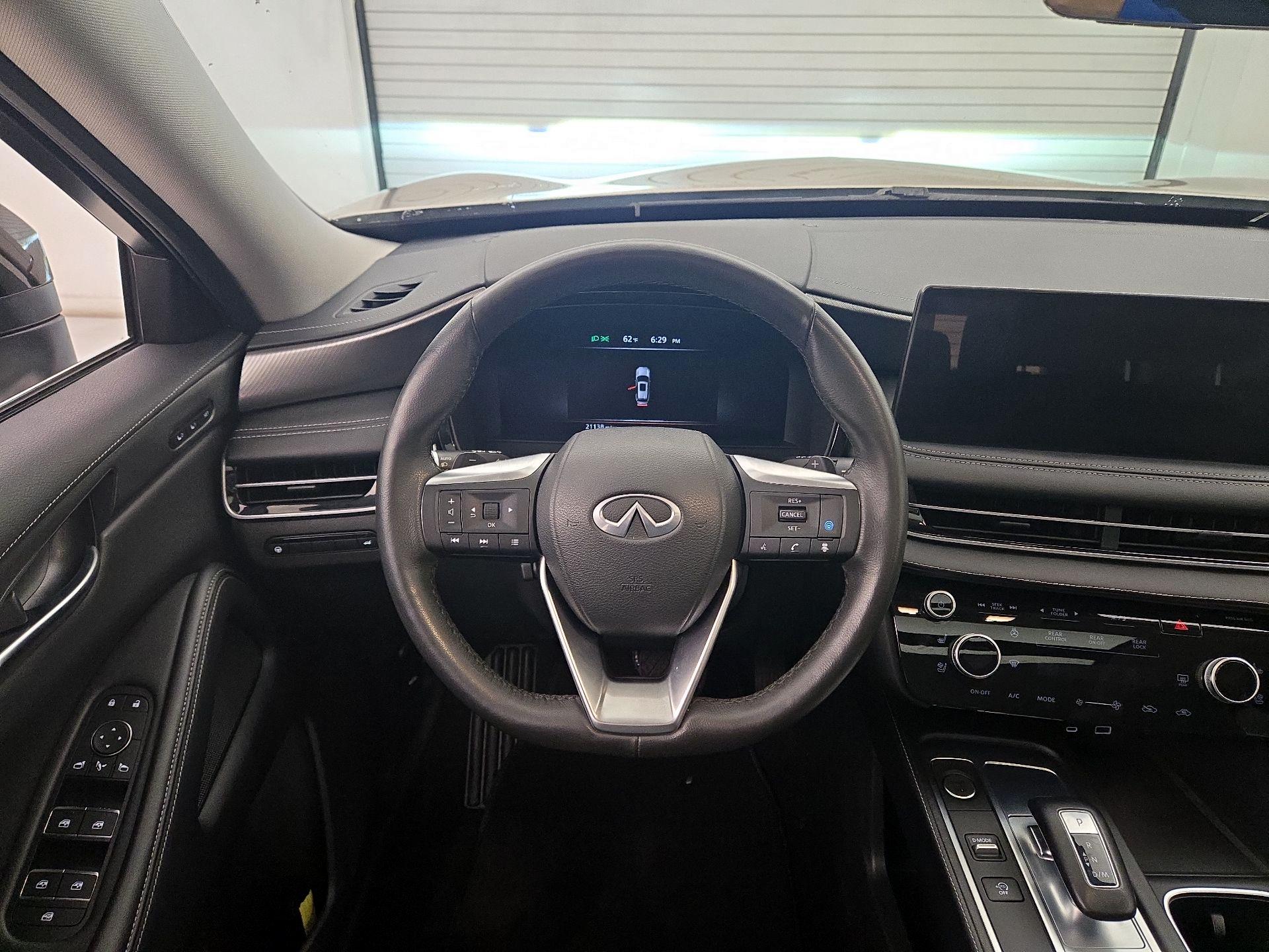 Thumbnail: 2023 INFINITI QX60 - 10