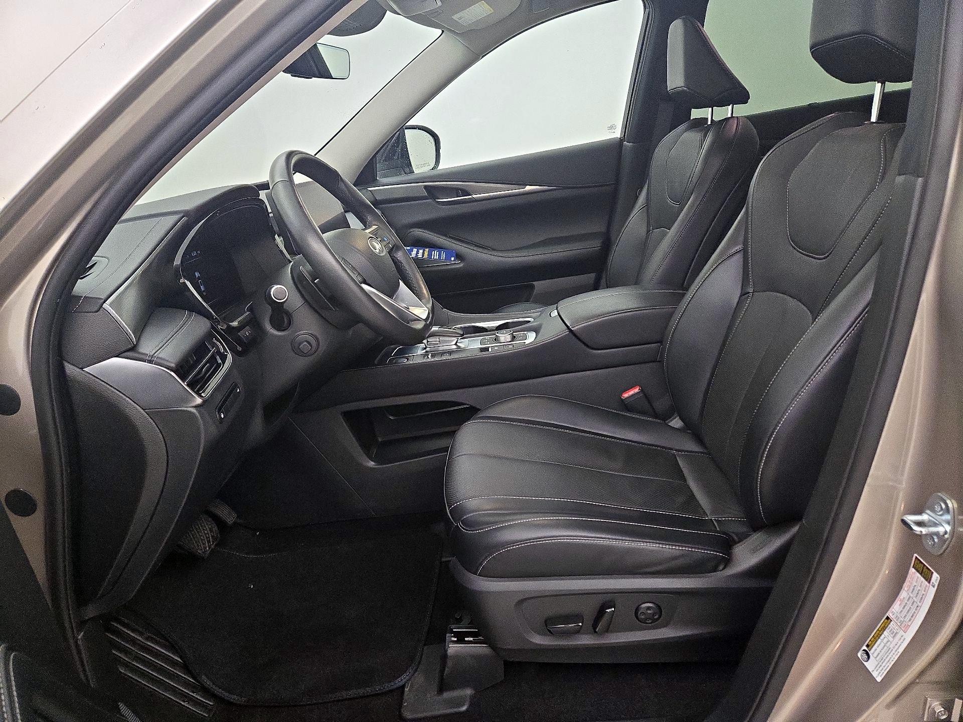 Thumbnail: 2023 INFINITI QX60 - 11