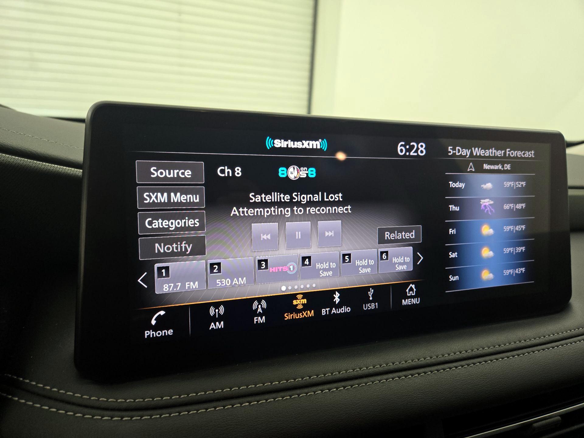 Thumbnail: 2023 INFINITI QX60 - 16