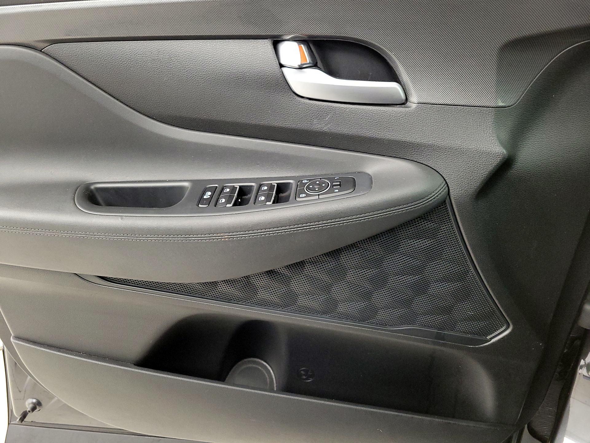 Thumbnail: 2023 Hyundai Santa Fe - 12