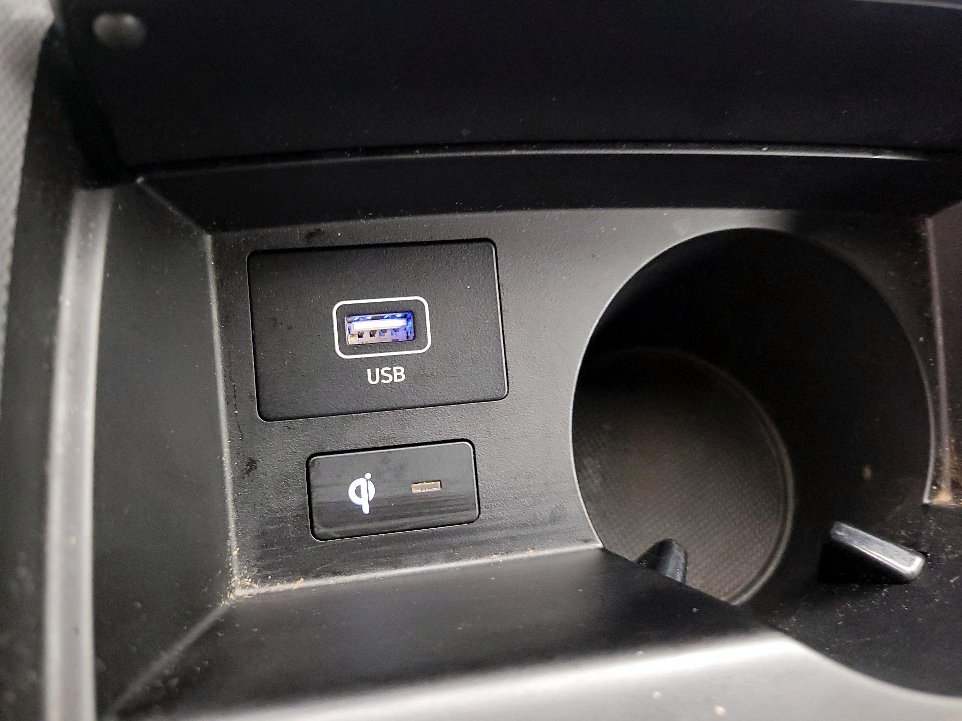 Thumbnail: 2023 Hyundai Santa Fe - 19