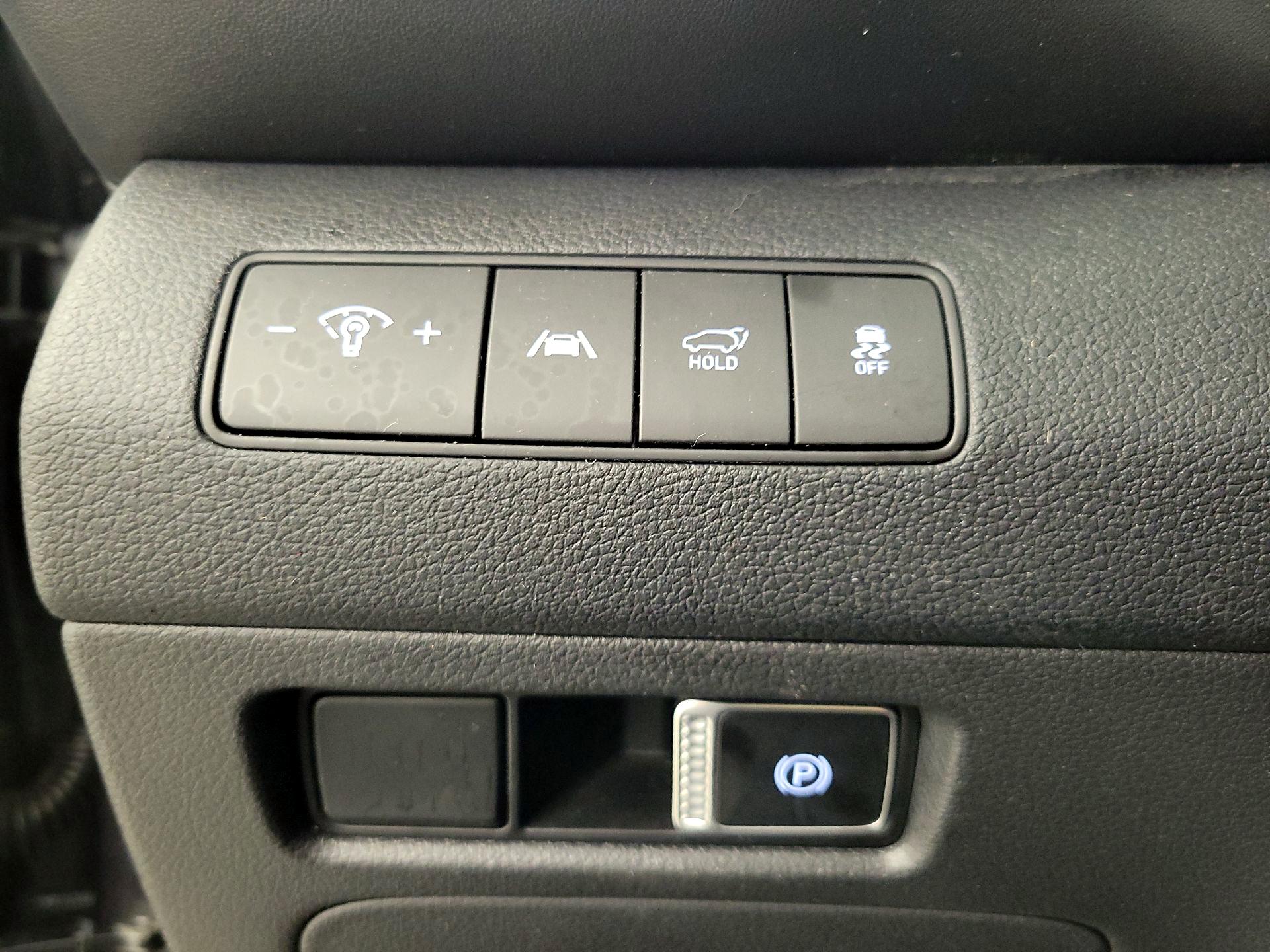 Thumbnail: 2023 Hyundai Santa Fe - 13