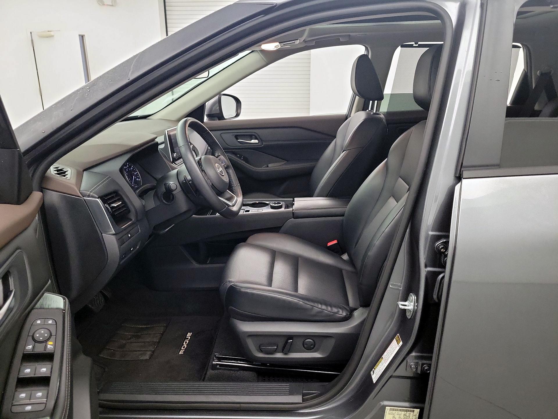 Thumbnail: 2023 Nissan Rogue - 9