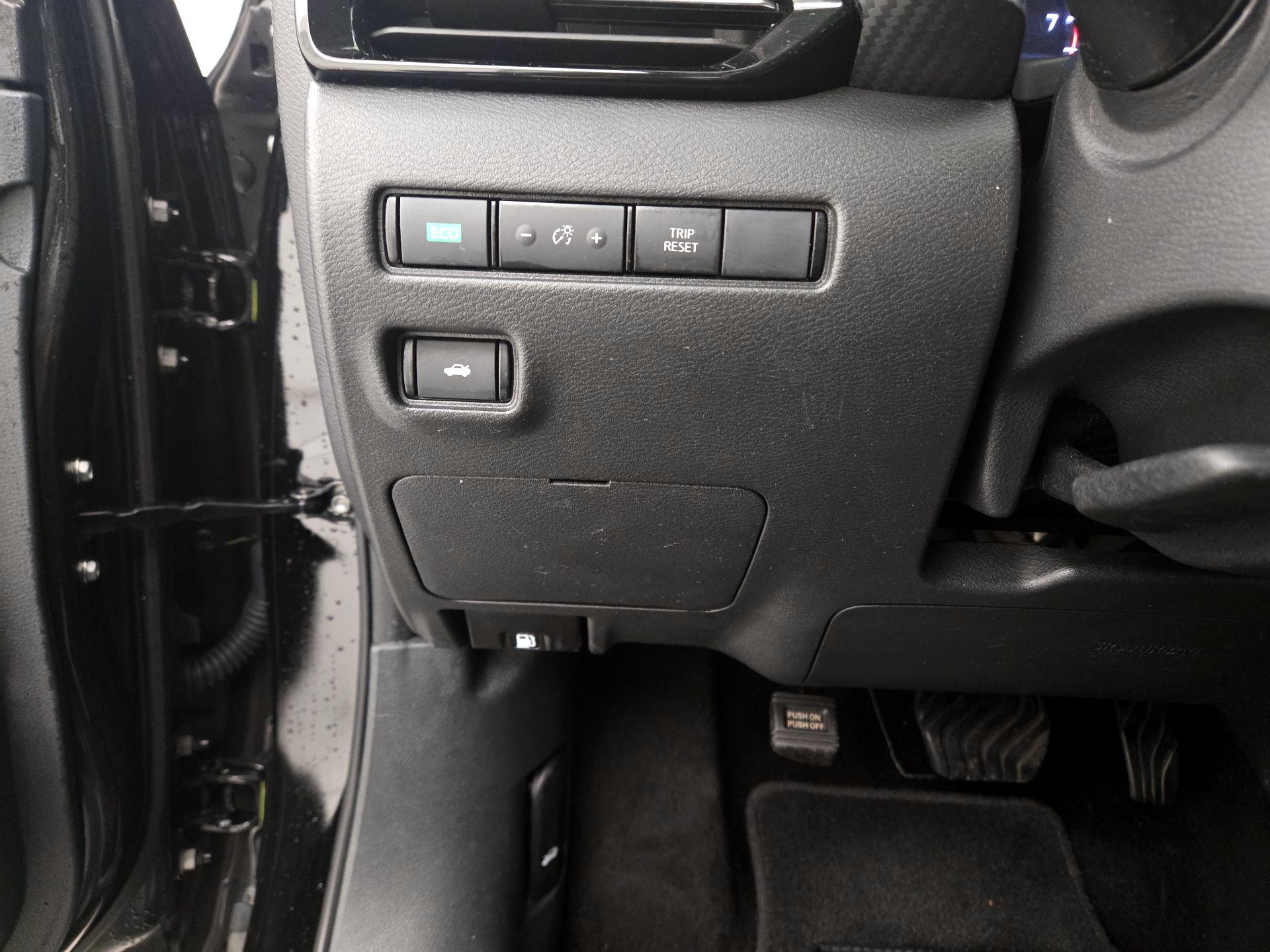 Thumbnail: 2022 Nissan Sentra - 13