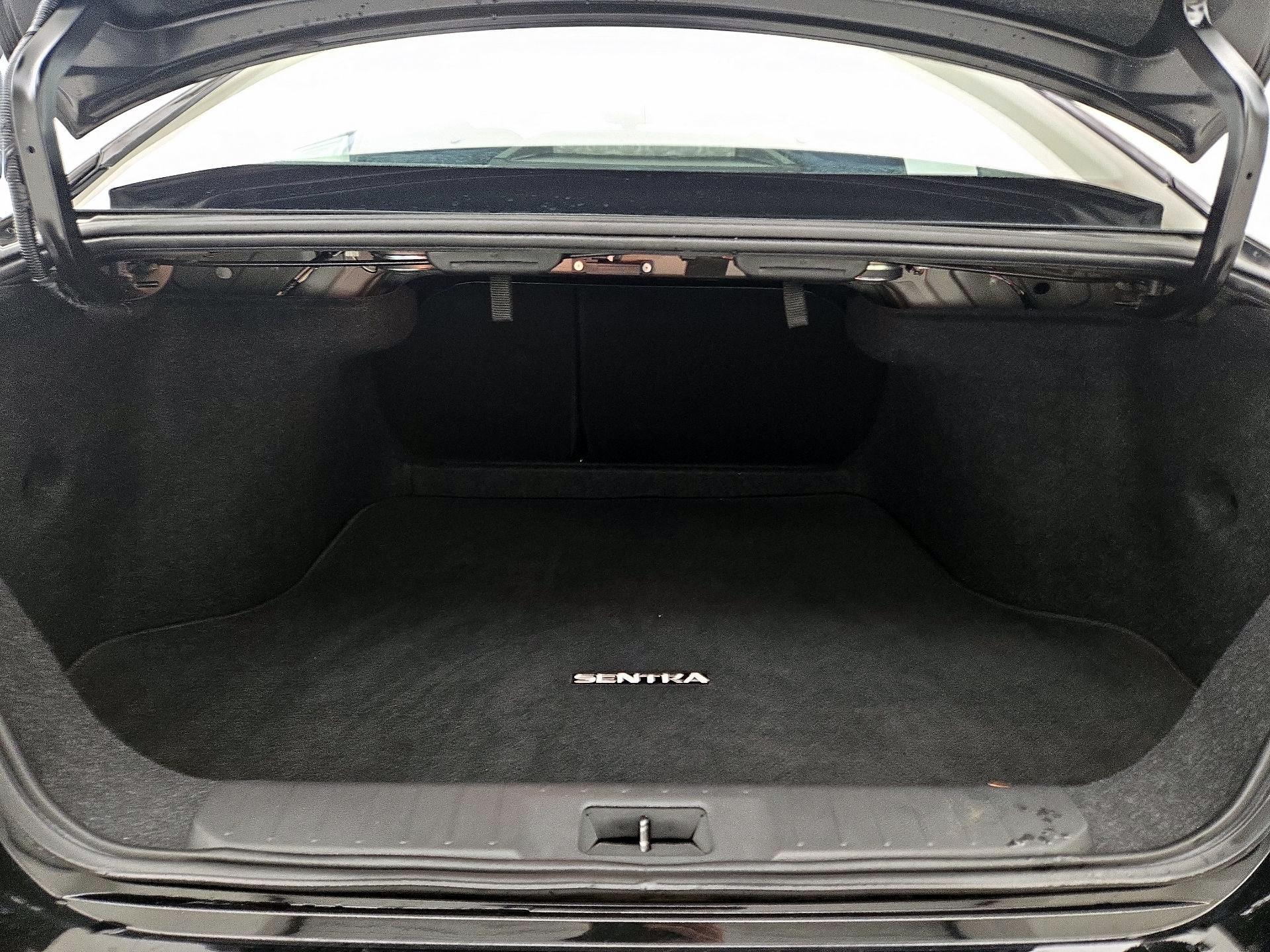 Thumbnail: 2022 Nissan Sentra - 20