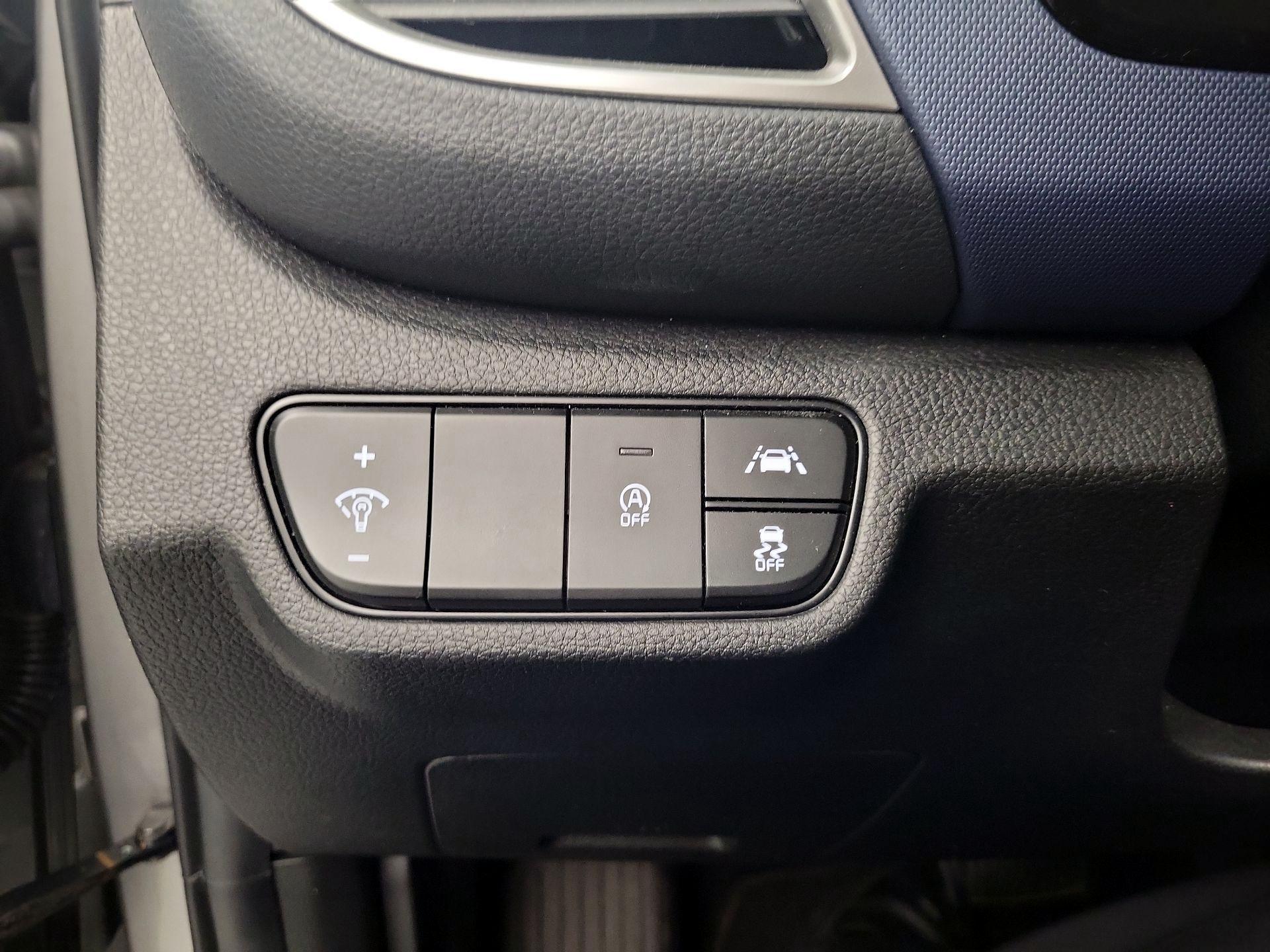 Thumbnail: 2023 Kia Seltos - 11