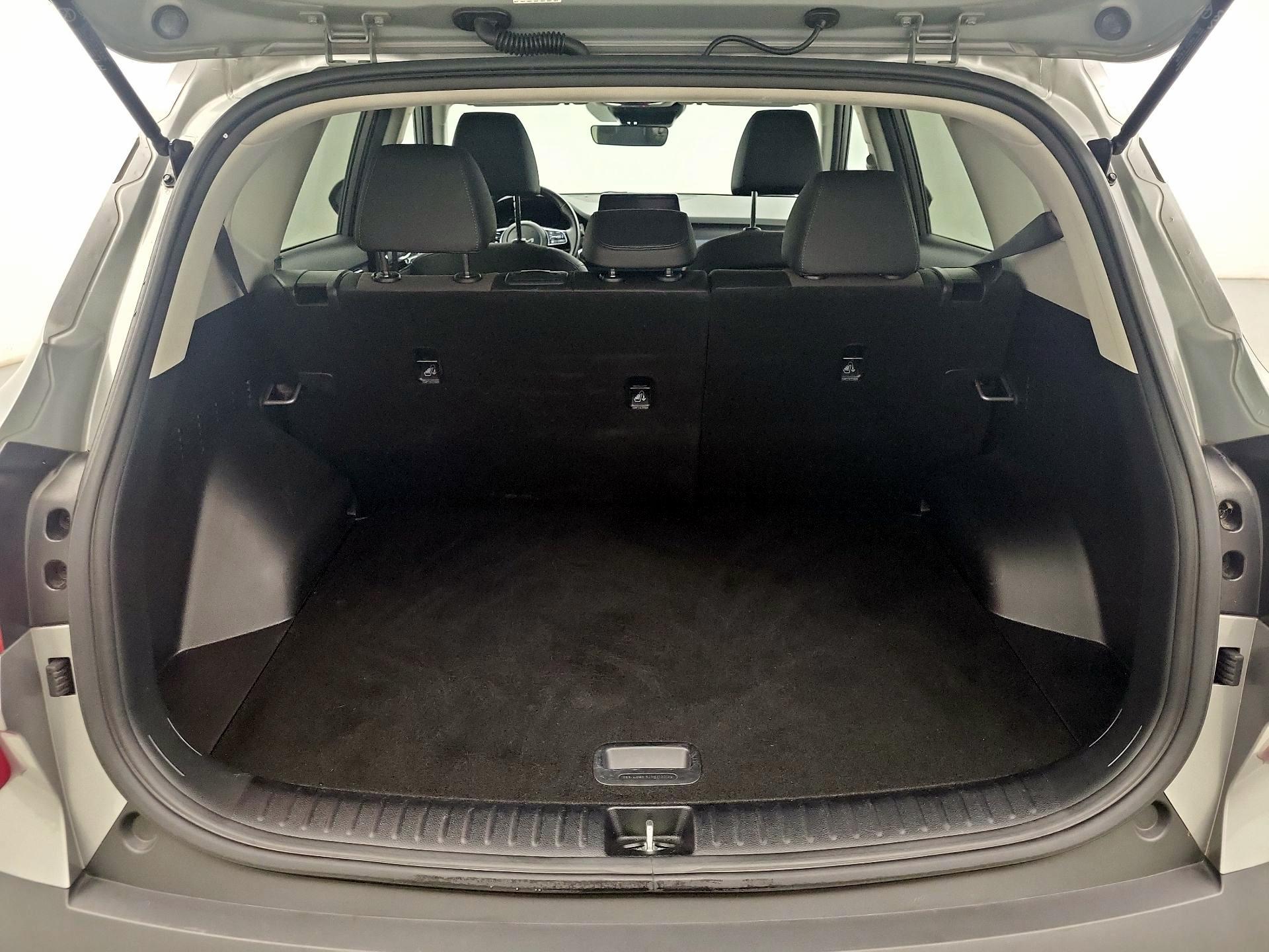 Thumbnail: 2023 Kia Seltos - 19