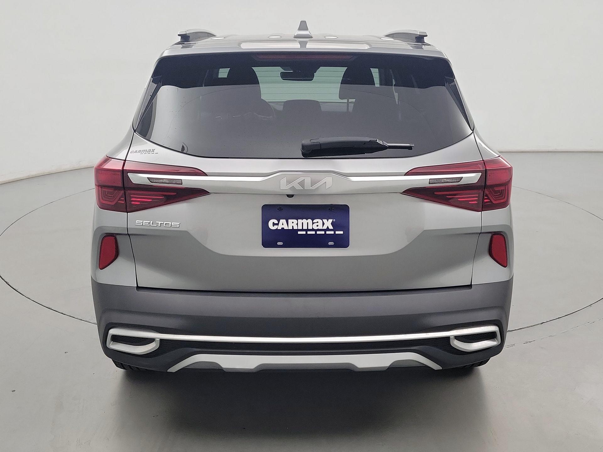 Thumbnail: 2023 Kia Seltos - 6