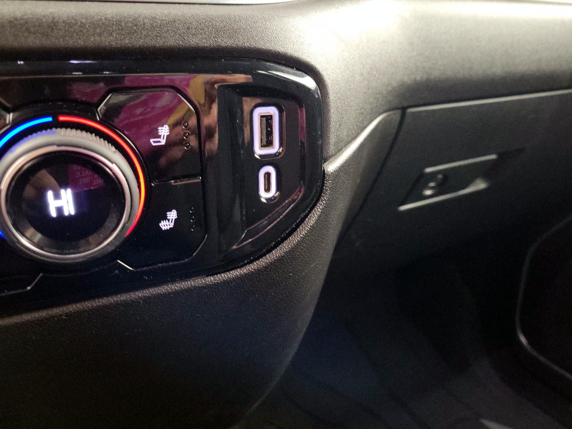 Thumbnail: 2022 Chevrolet Silverado 1500 - 16