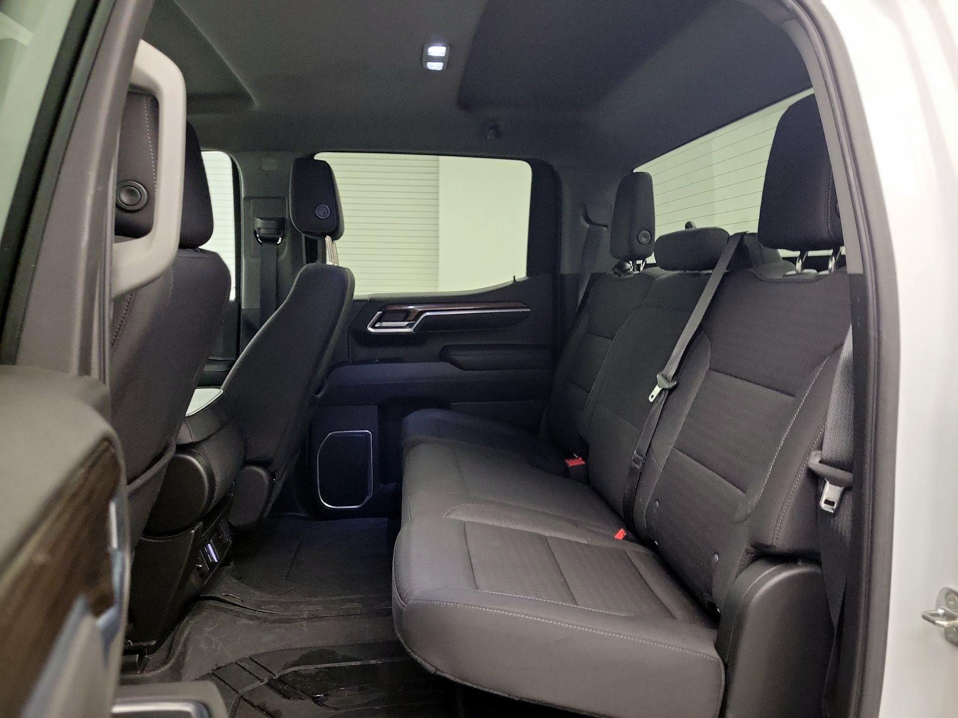 Thumbnail: 2022 Chevrolet Silverado 1500 - 17